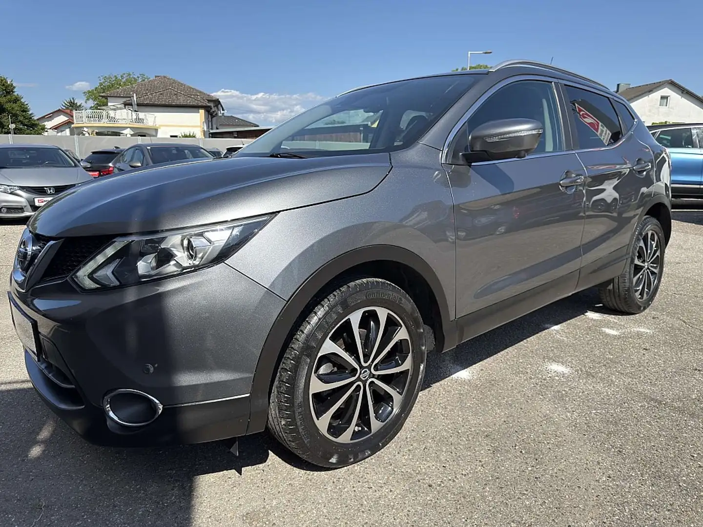 Nissan Qashqai 1,6 dCi Tekna Aut. Gris - 2