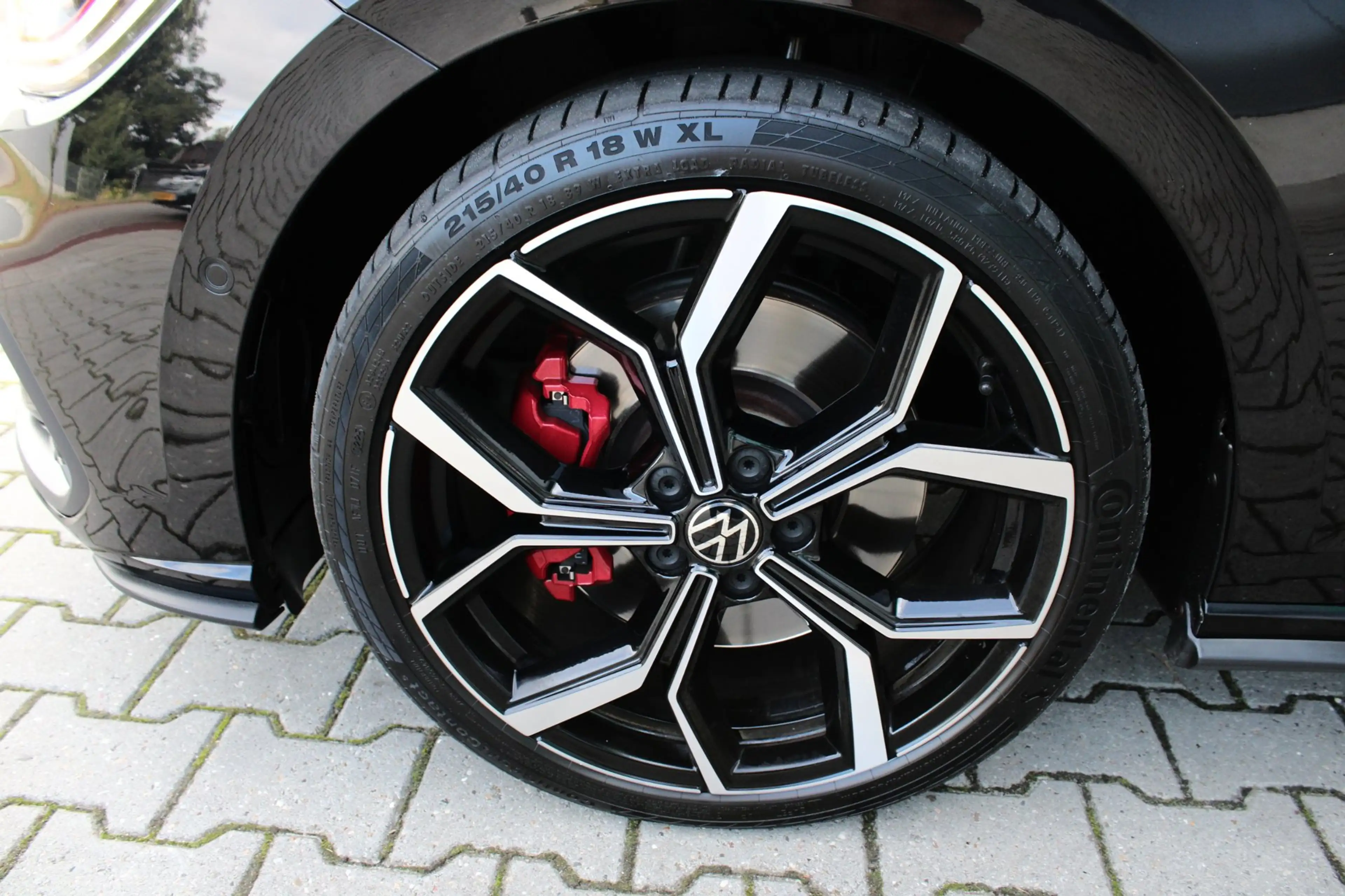 Volkswagen Polo GTI 2.0 TSI | DSG | LED IQ-MATRIX | 18" | PANO | ACC | — photo 20