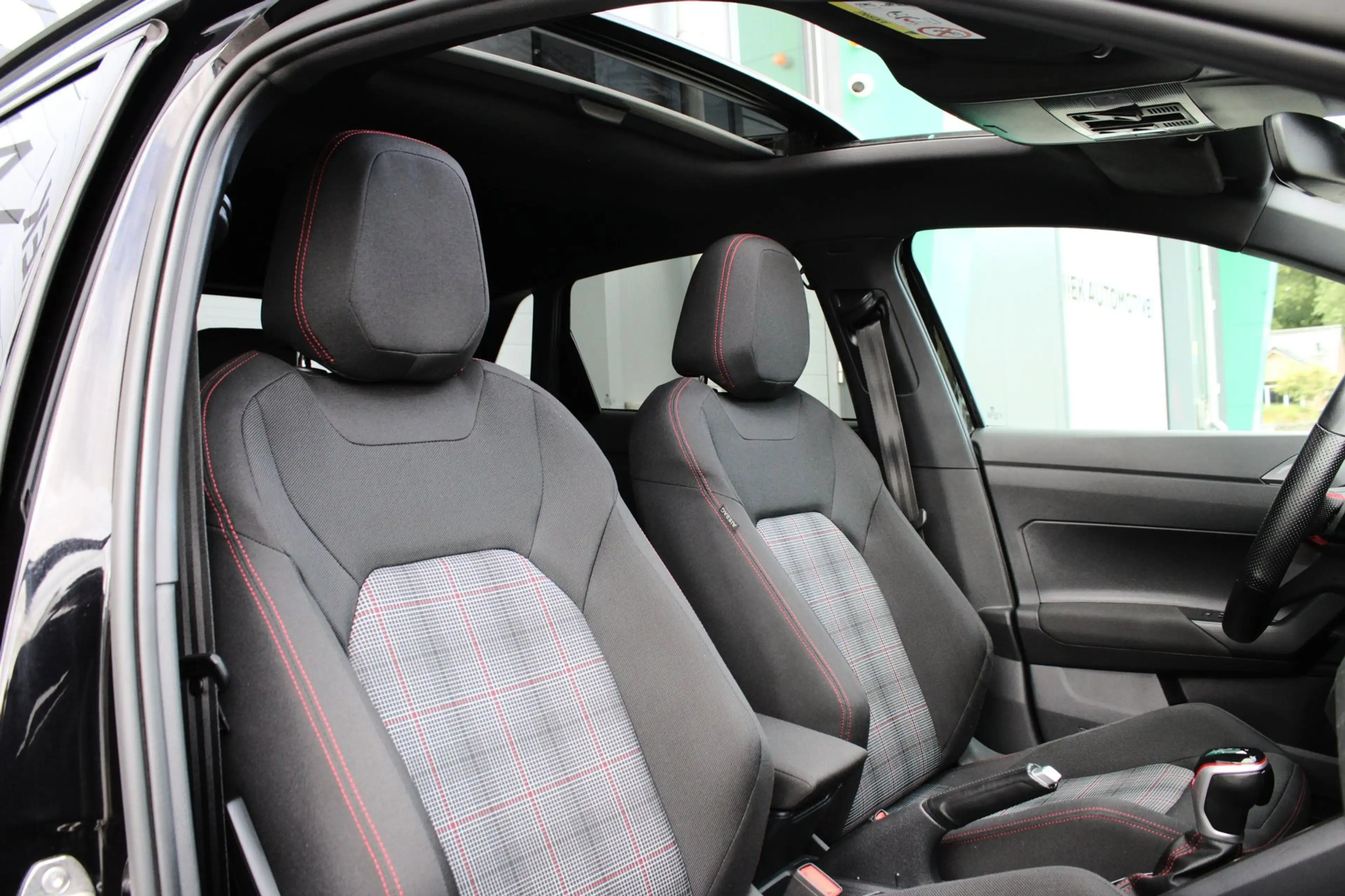 Volkswagen Polo GTI 2.0 TSI | DSG | LED IQ-MATRIX | 18" | PANO | ACC | — photo 49