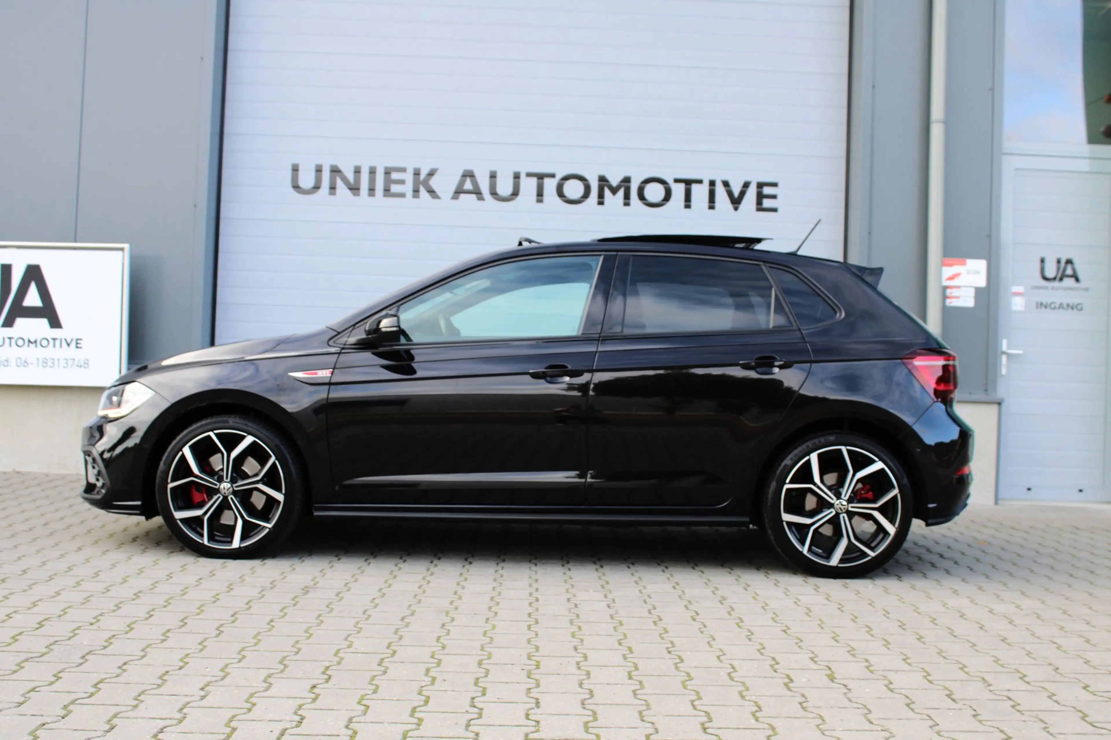 Volkswagen Polo GTI 2.0 TSI | DSG | LED IQ-MATRIX | 18" | PANO | ACC | — photo 5