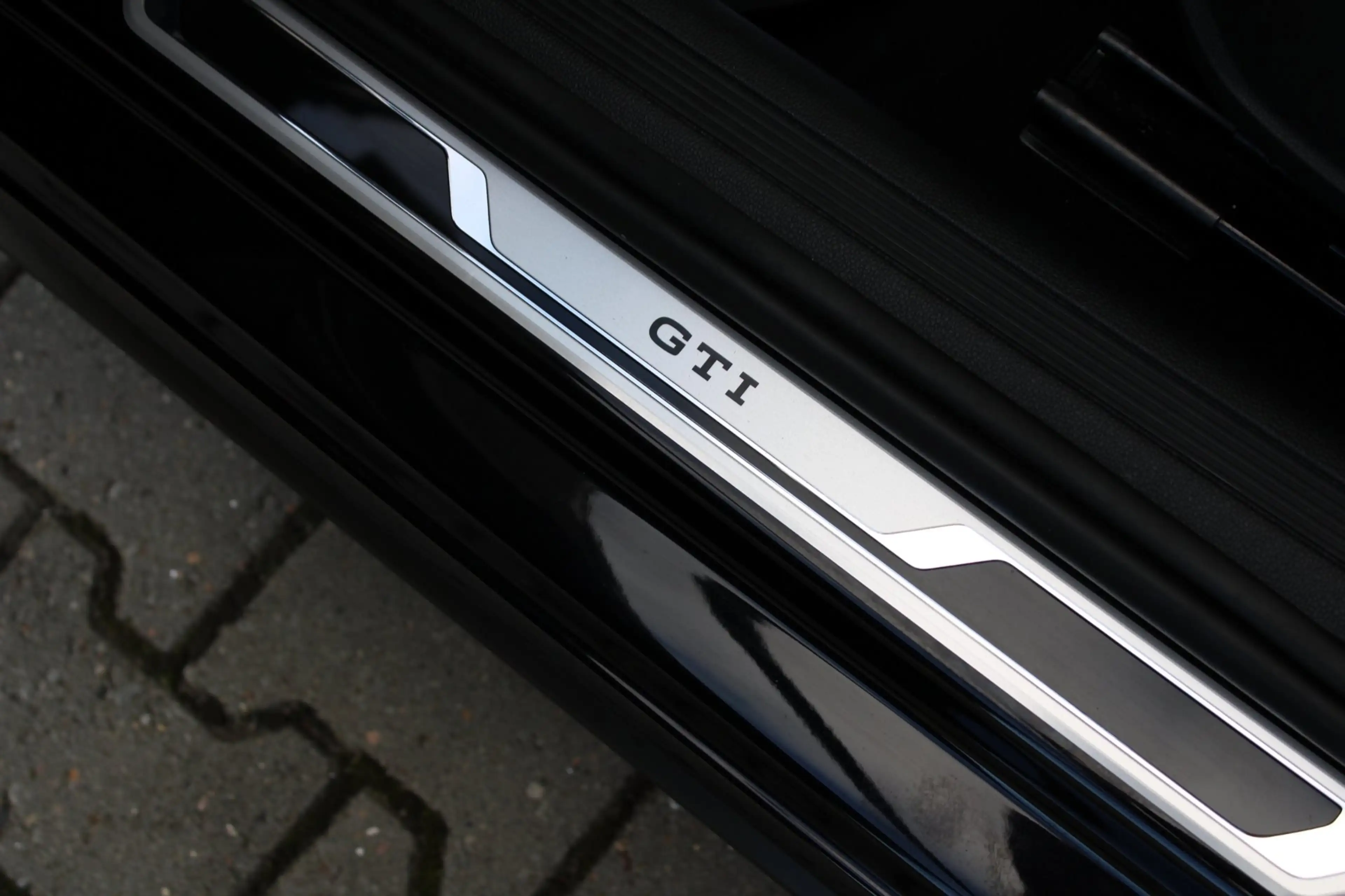 Volkswagen Polo GTI 2.0 TSI | DSG | LED IQ-MATRIX | 18" | PANO | ACC | — photo 33