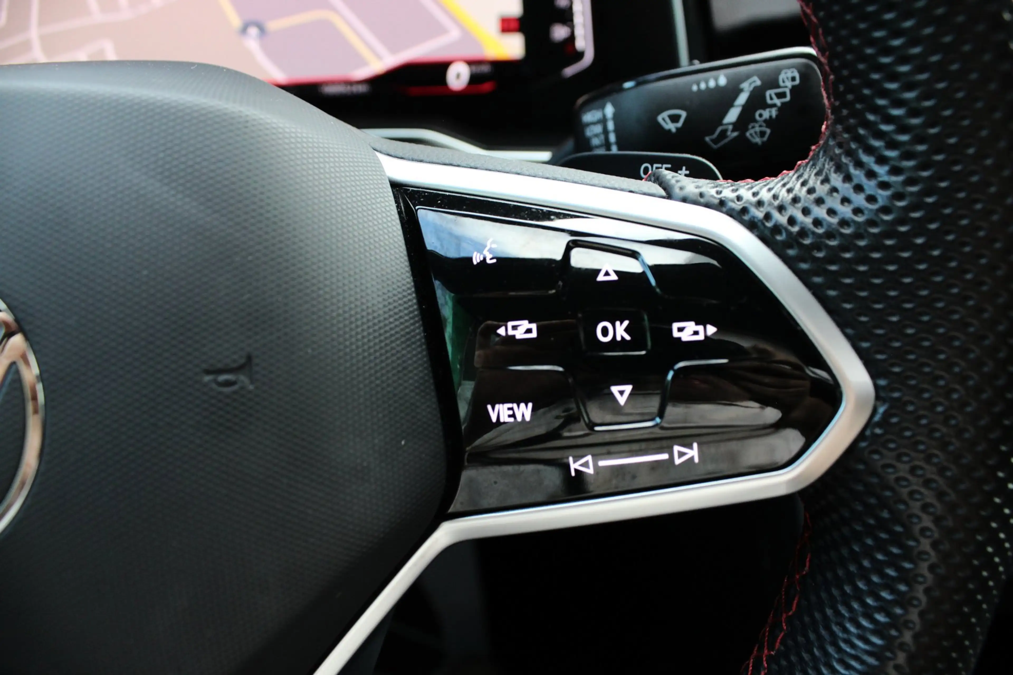 Volkswagen Polo GTI 2.0 TSI | DSG | LED IQ-MATRIX | 18" | PANO | ACC | — photo 28