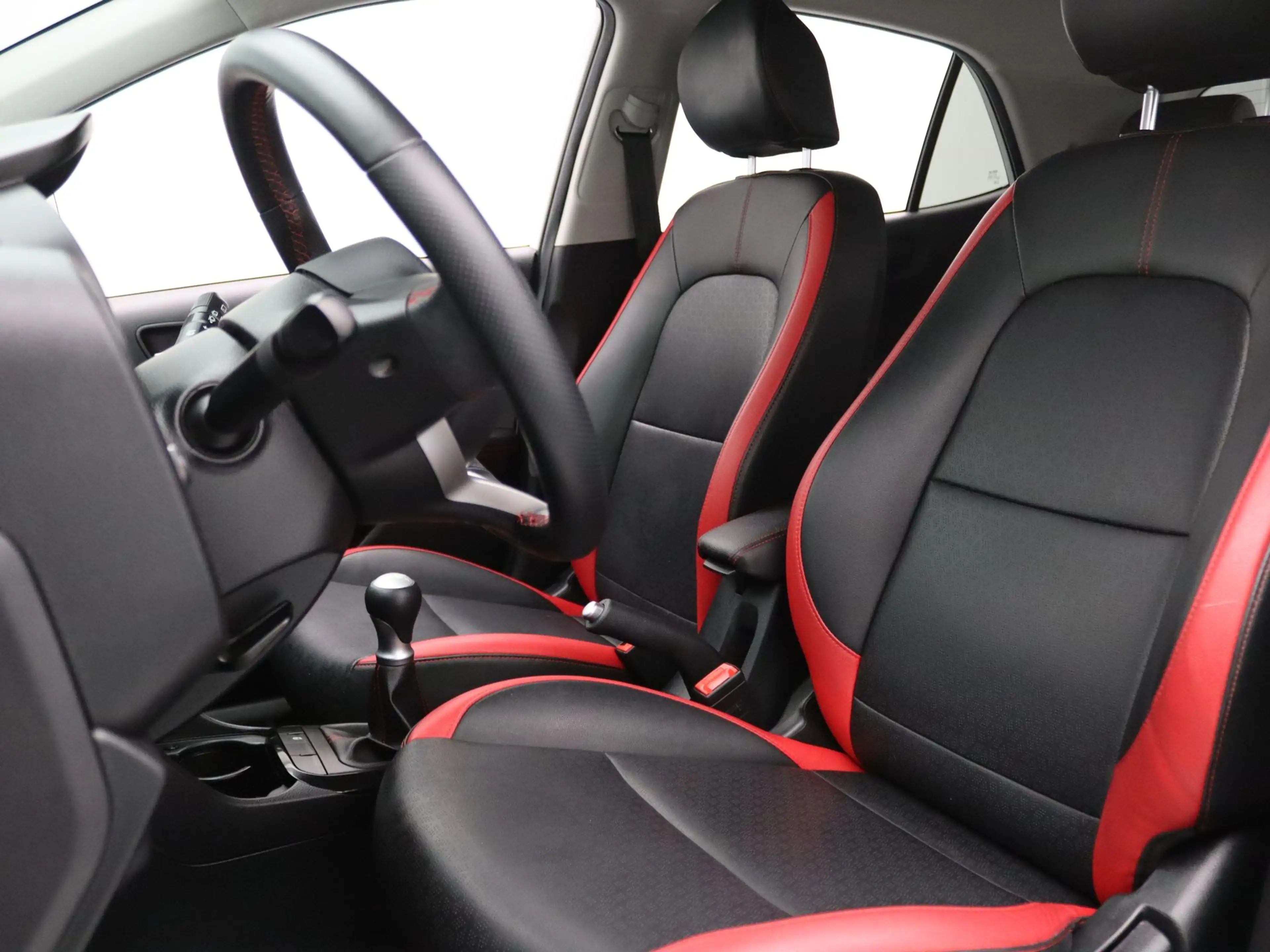 Kia Picanto DPi 67pk GT-Line Navigatiesysteem | Apple Carplay/ — photo 4