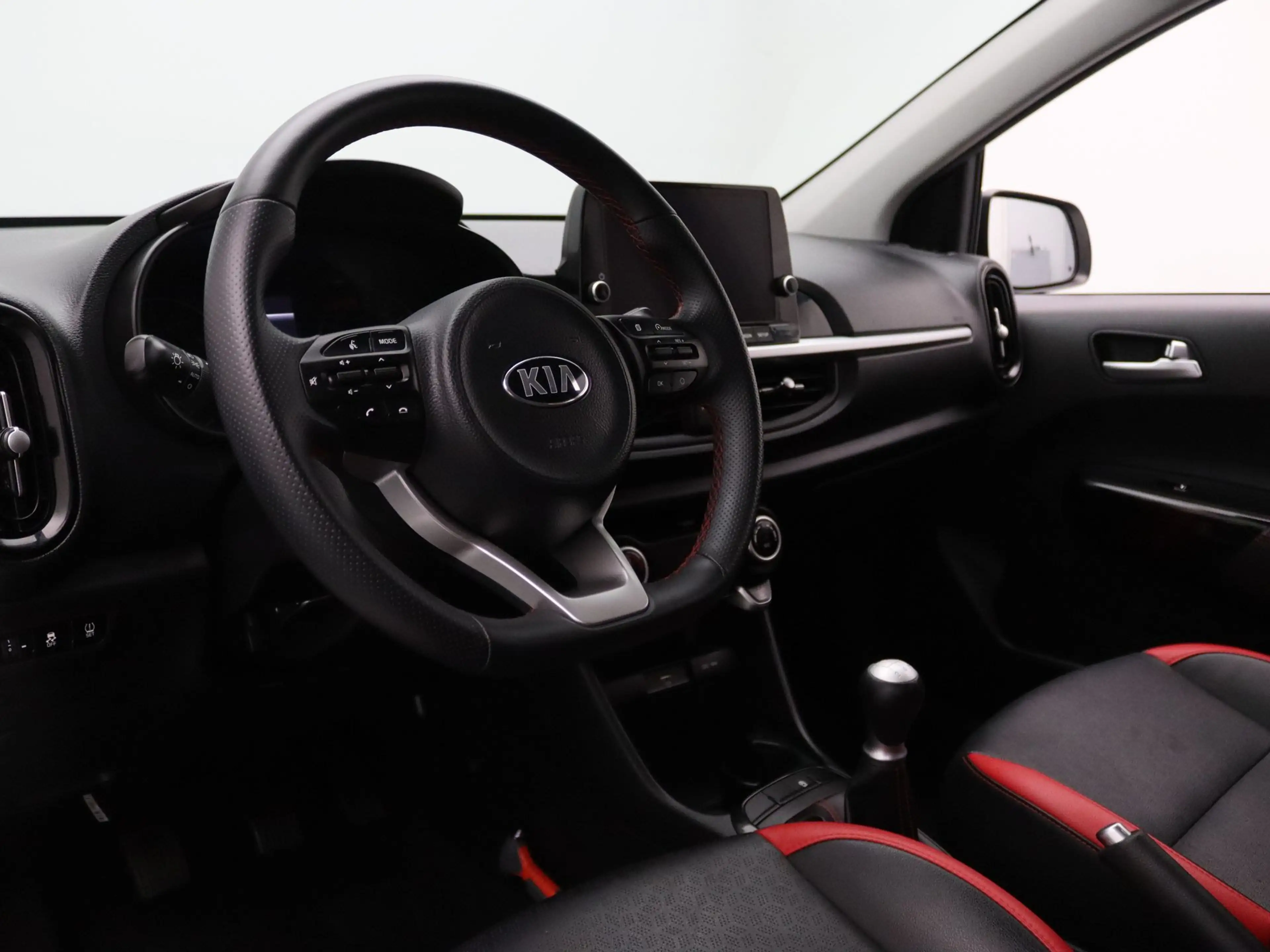 Kia Picanto DPi 67pk GT-Line Navigatiesysteem | Apple Carplay/ — photo 3