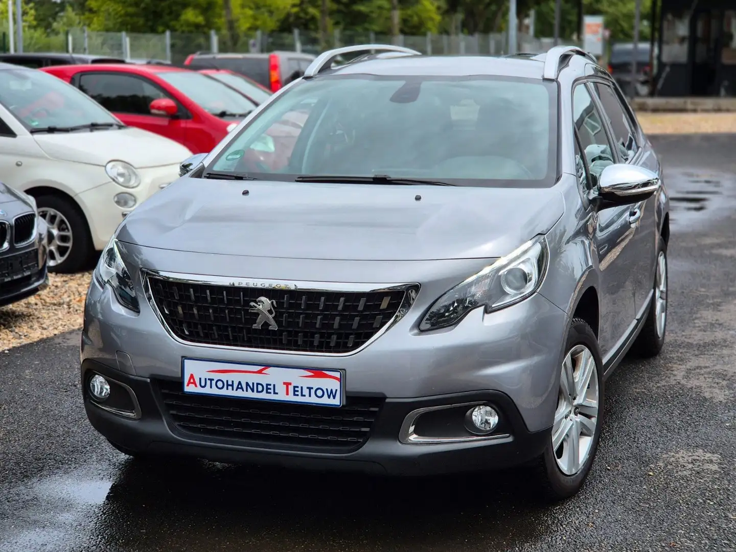 Peugeot 2008 Style *1.Hand *Navi *Klima *PDC Grijs - 1