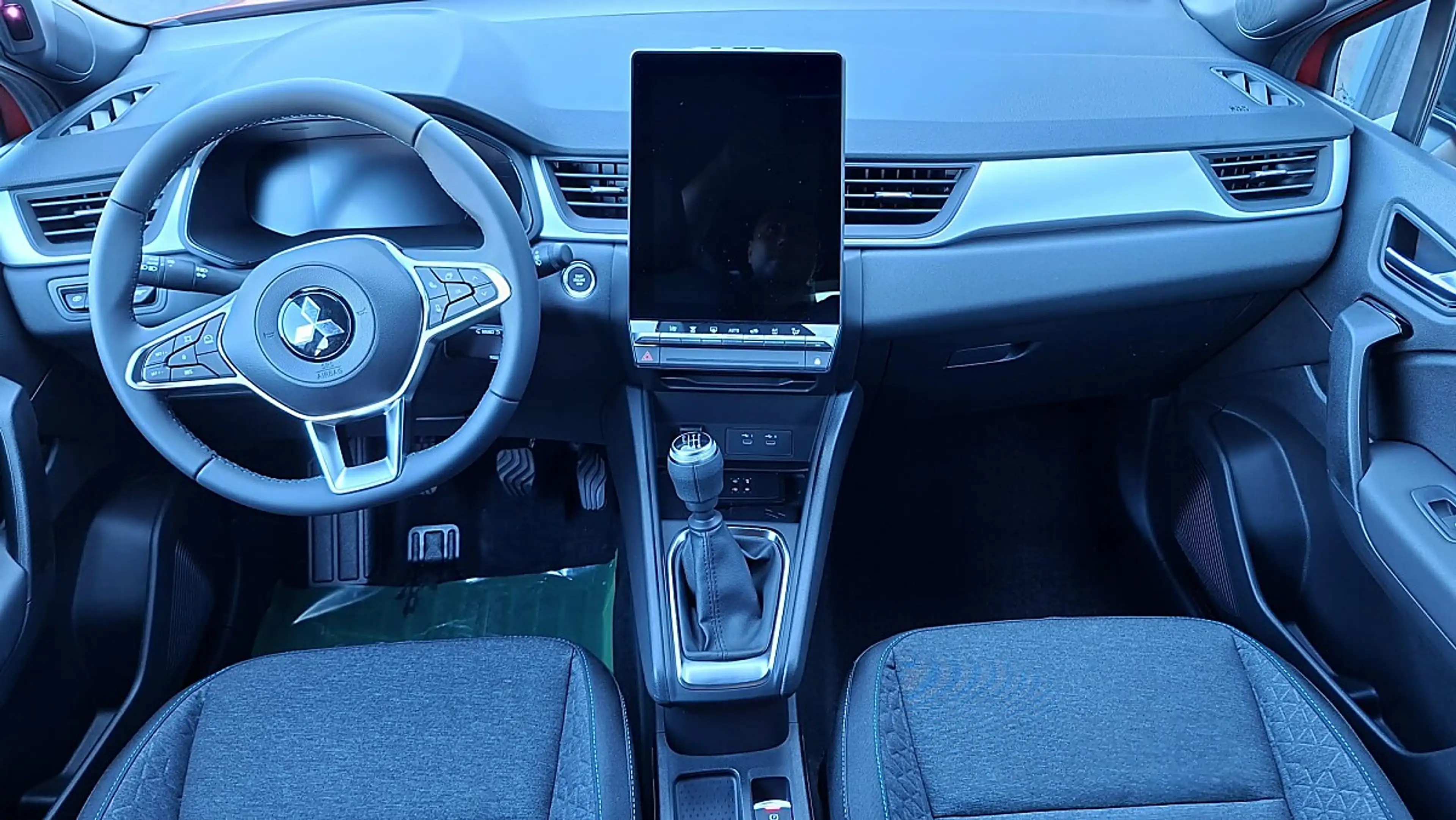 Mitsubishi Grandis Invite 1,3 l DI-T MHEV — photo 7