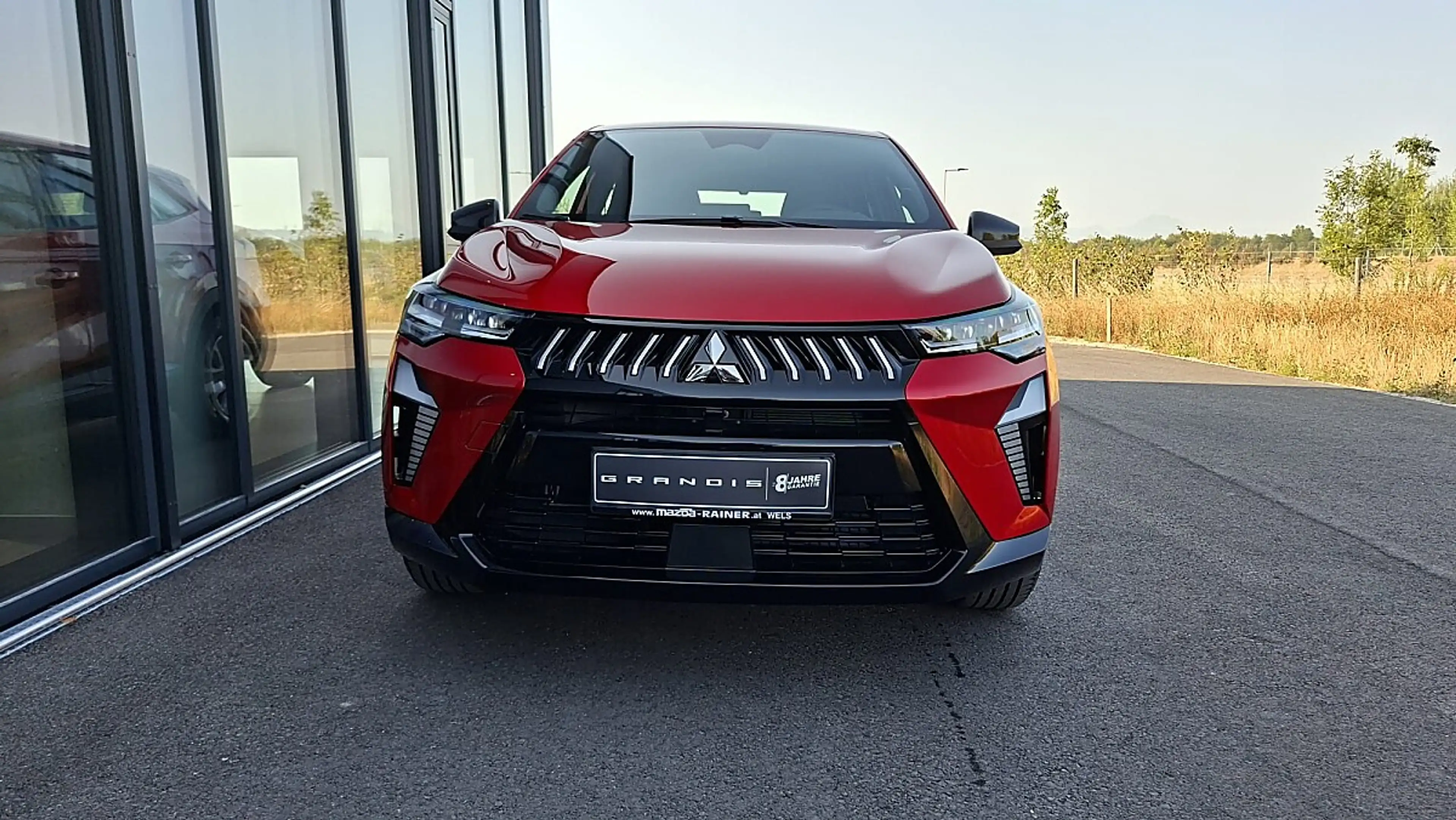 Mitsubishi Grandis Invite 1,3 l DI-T MHEV — photo 2