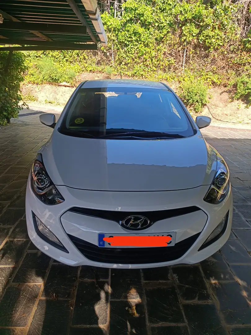 Hyundai i30 1.4CRDi Tecno Nav - 1