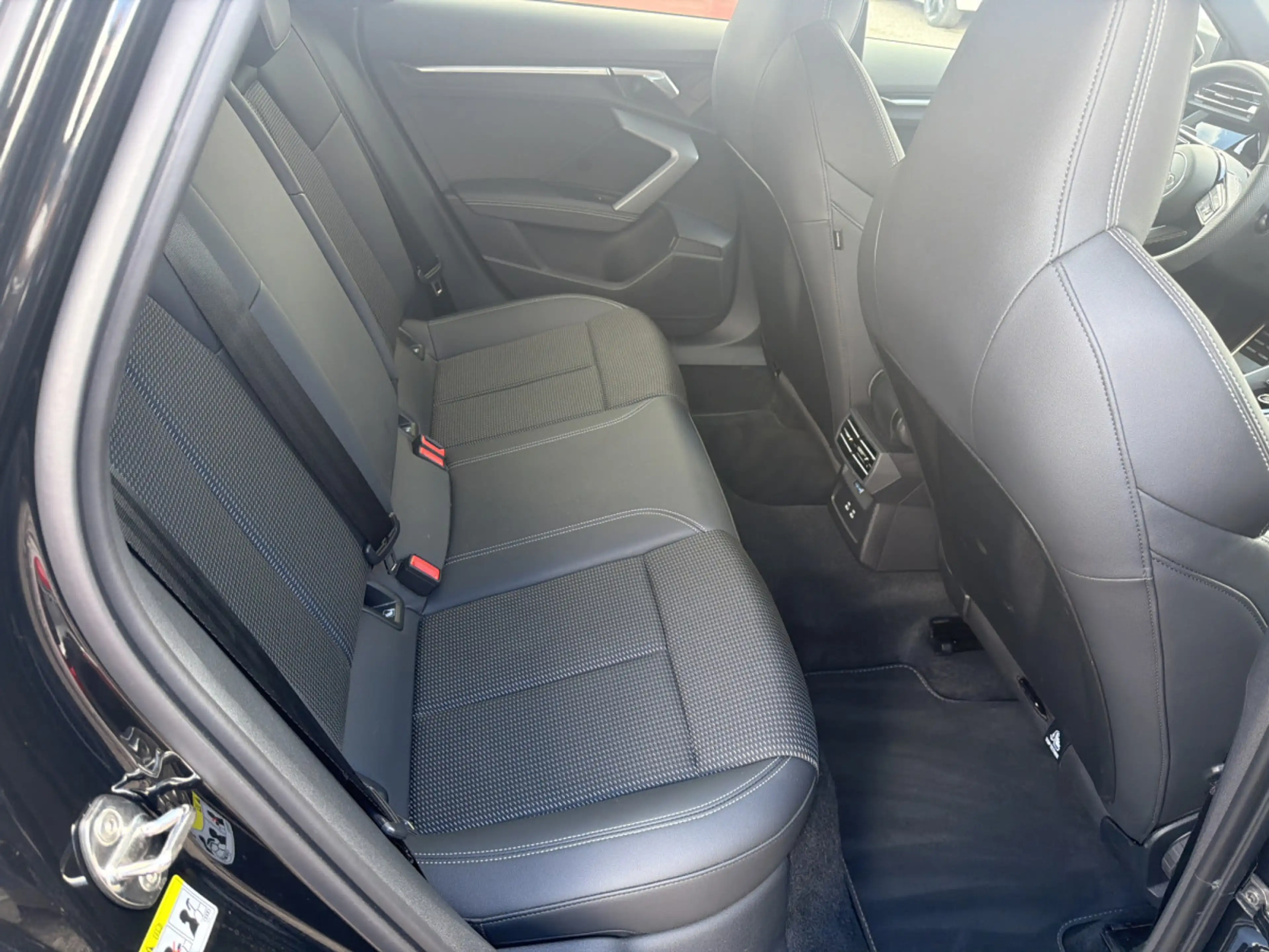 Audi A3 Sportback 35 TFSI S-LINE X2 150CV AUTO — photo 9