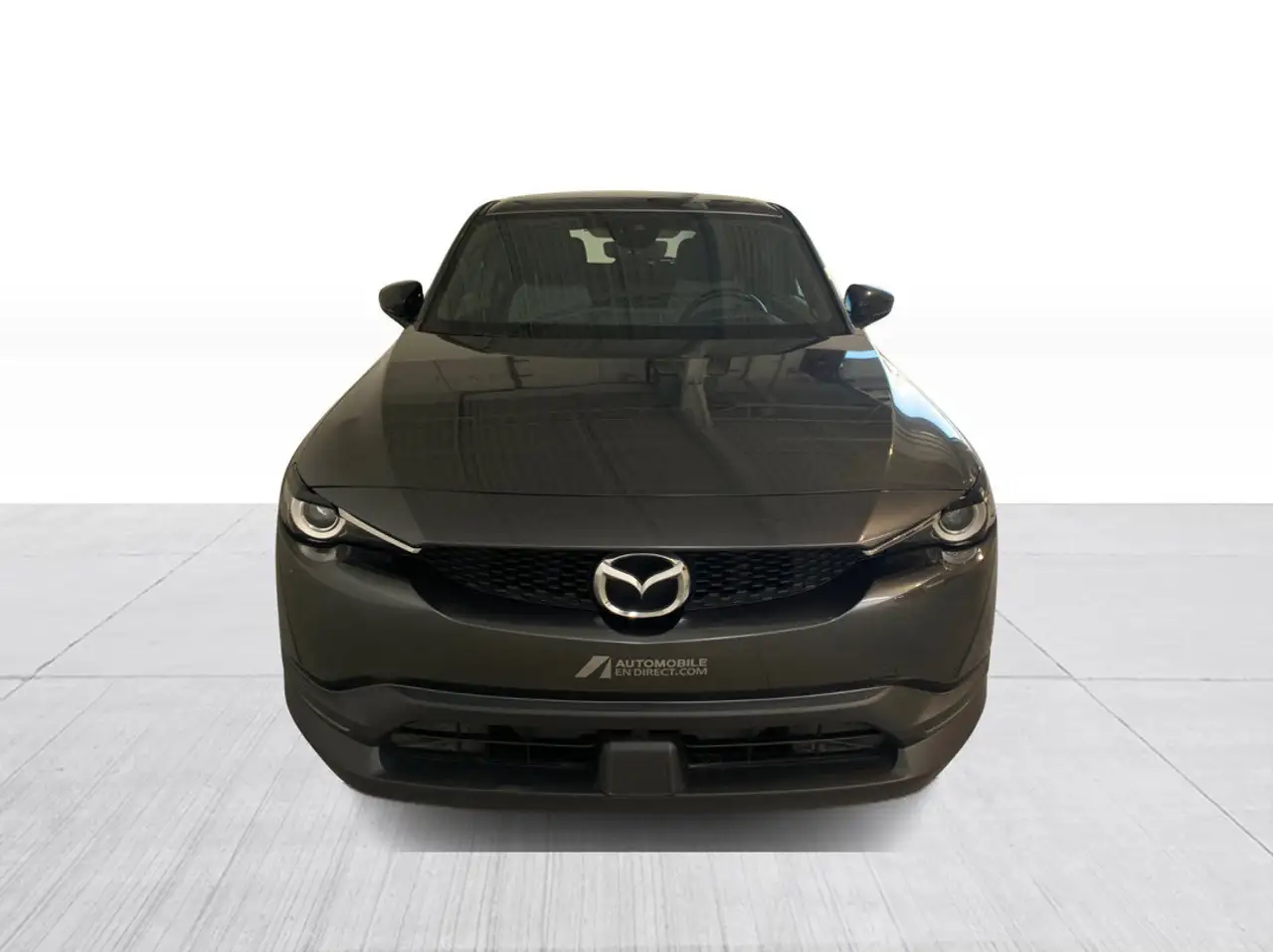 Mazda MX-30 снимка Mazda MX-30