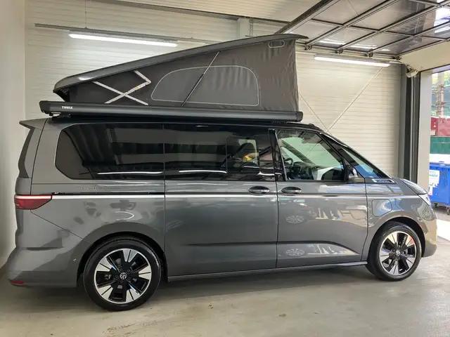Volkswagen T7 California VW T7 California Beach eHybrid 180 kW 4M Ansicht 5