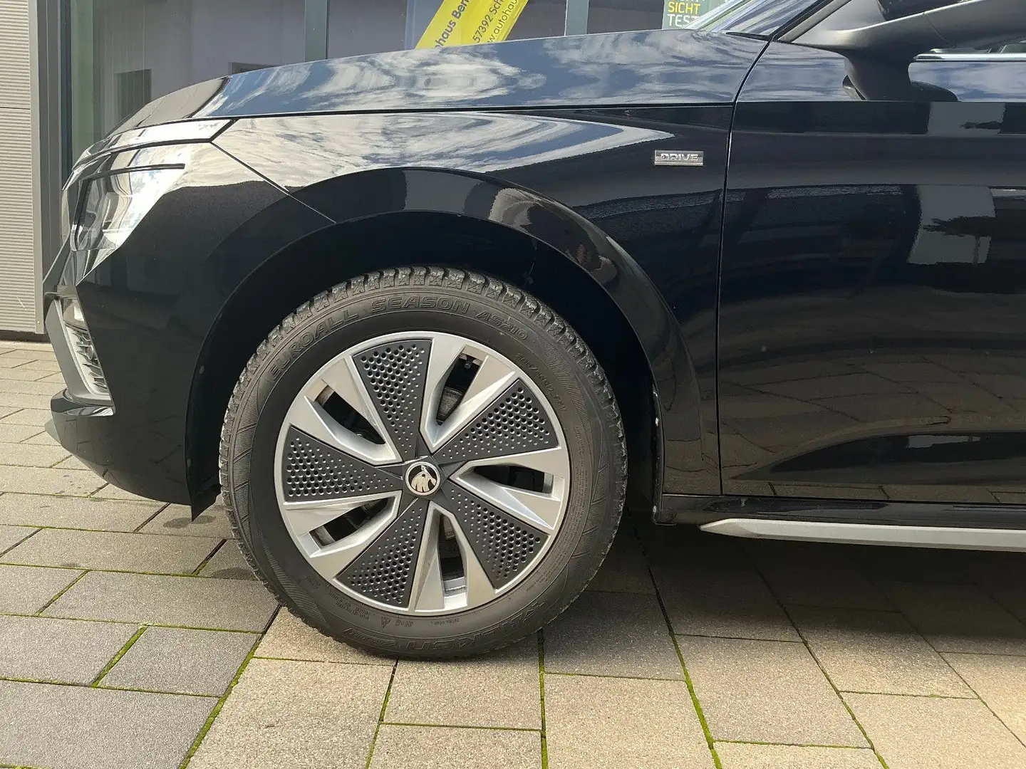 Skoda Kamiq 1,0 TSI DSG Drive AHK+LED+Kamera Noir - 2