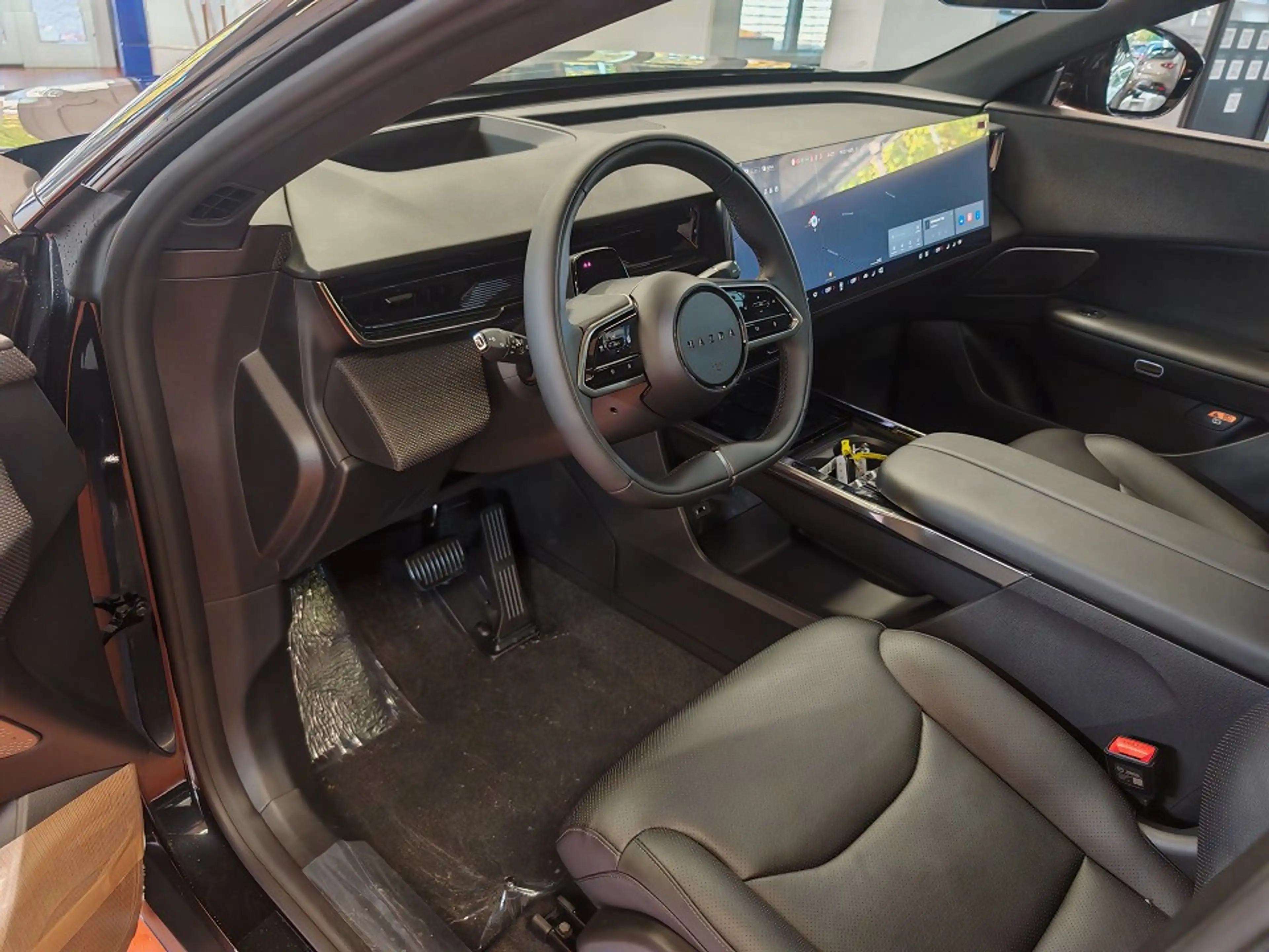Mazda CX-6e EV 258ps — photo 15