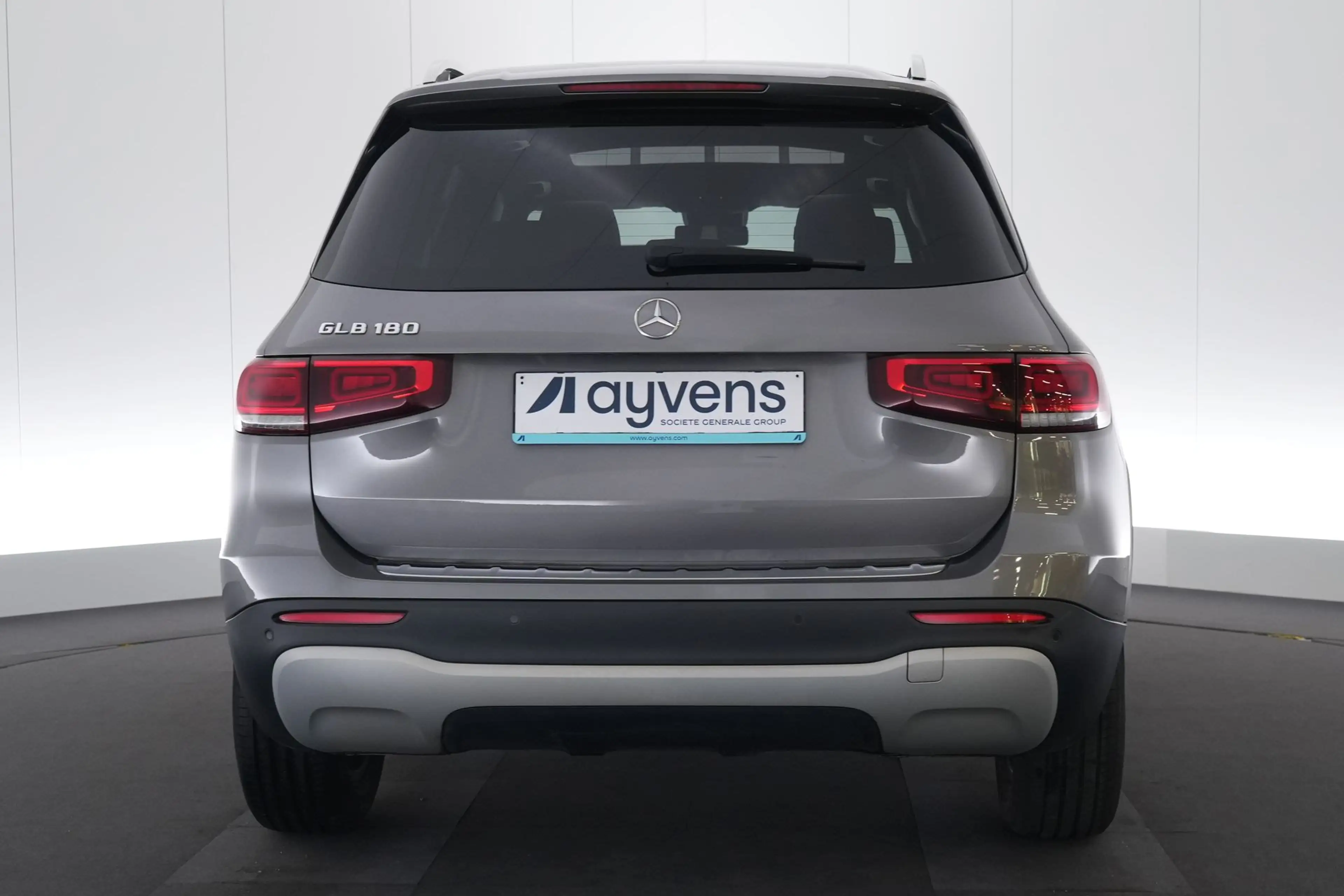 Mercedes-Benz GLB 180 AUT Business Solution LEDER/STOF LED GPS PDC CAM P — photo 8