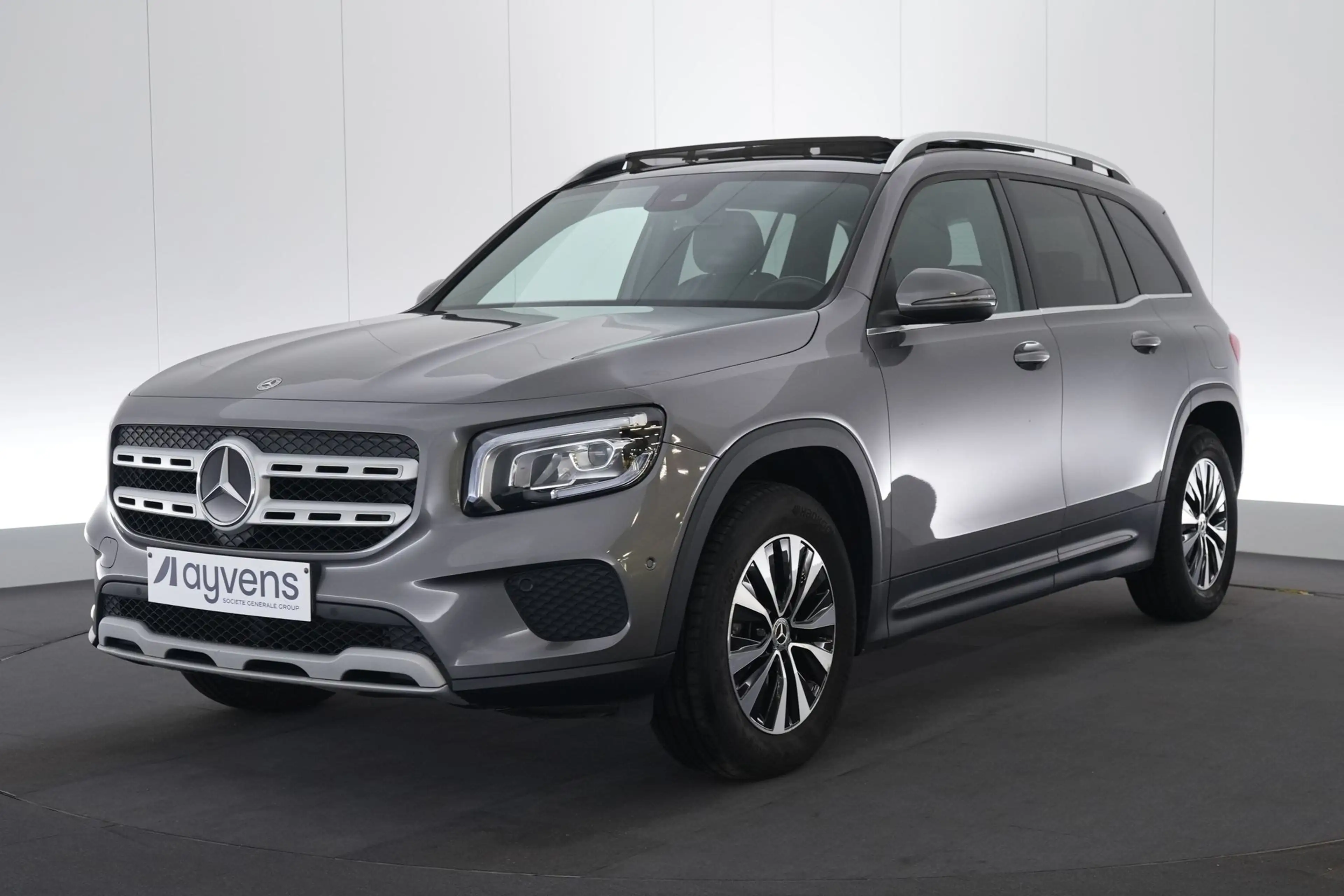 Mercedes-Benz GLB 180 AUT Business Solution LEDER/STOF LED GPS PDC CAM P