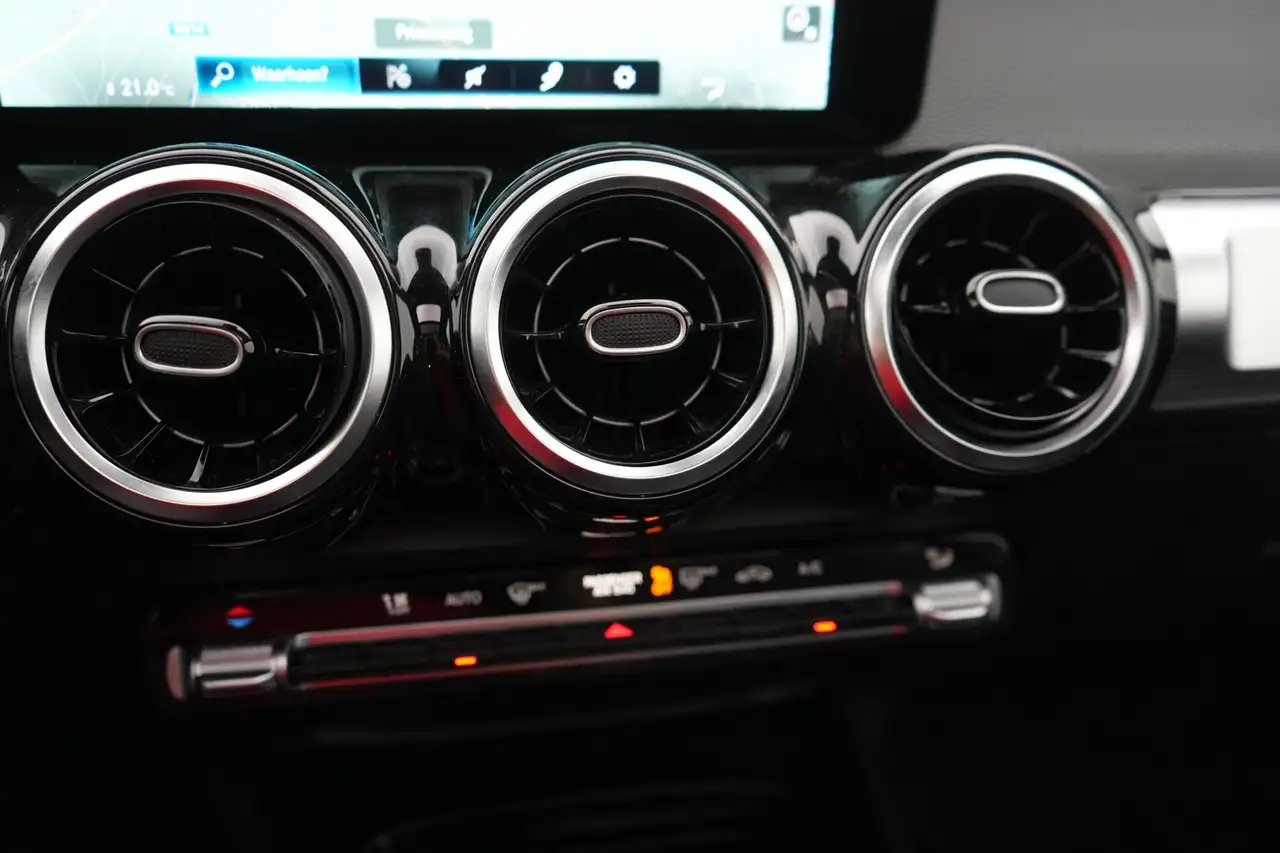Mercedes-Benz GLB AUT Business Solution LEDER/STOF LED GPS PDC CAM P, миниатюра 26