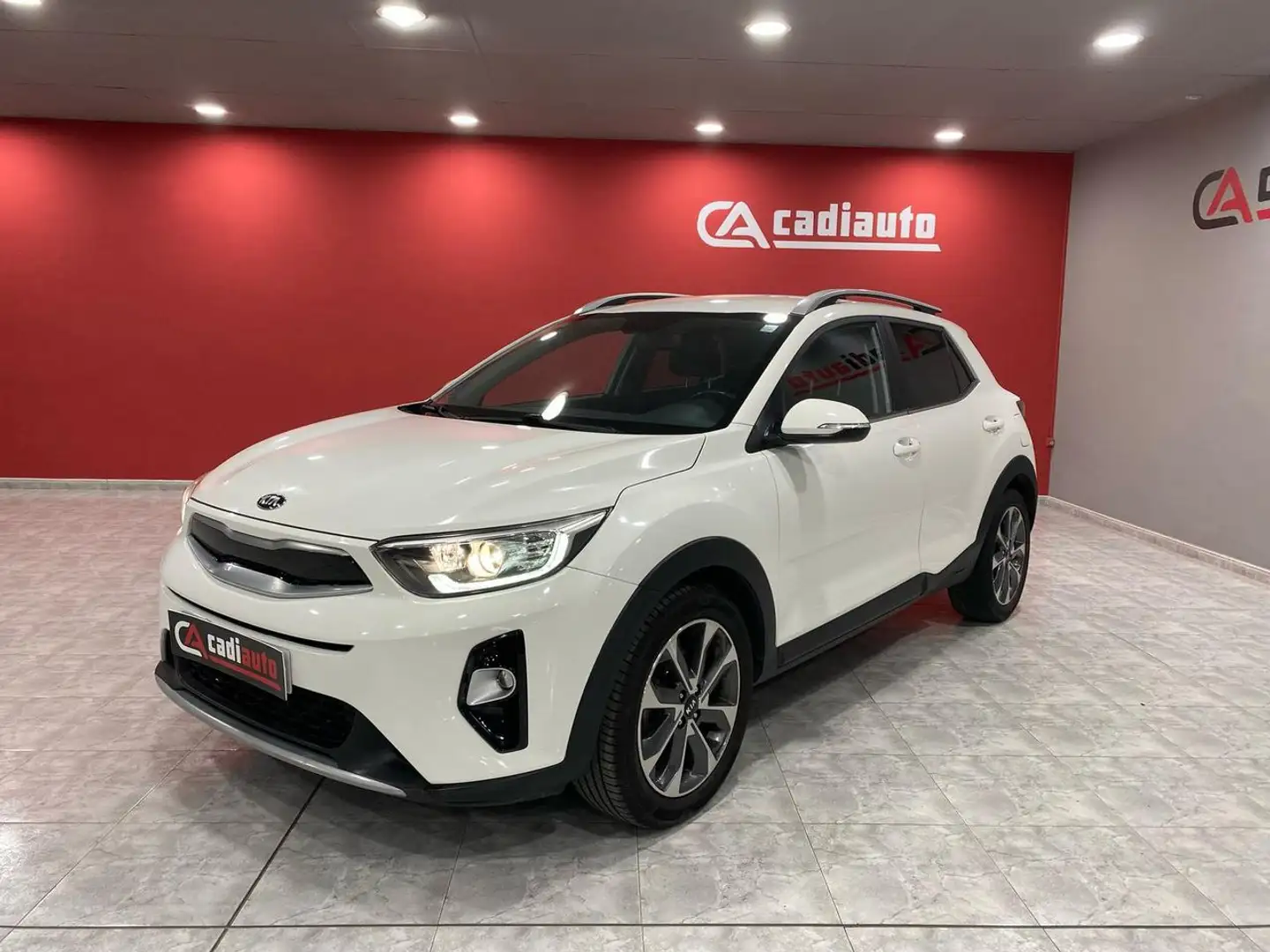 Kia Stonic 1.0 TGDI DRIVE Blanc - 1