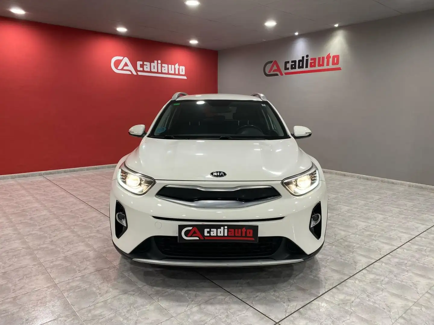 Kia Stonic 1.0 TGDI DRIVE Blanc - 2