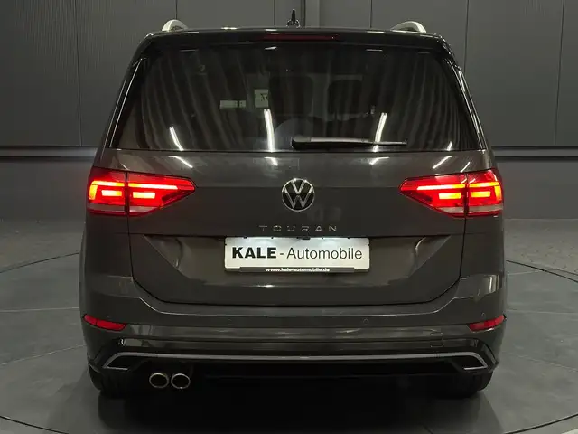 Volkswagen Touran view 4