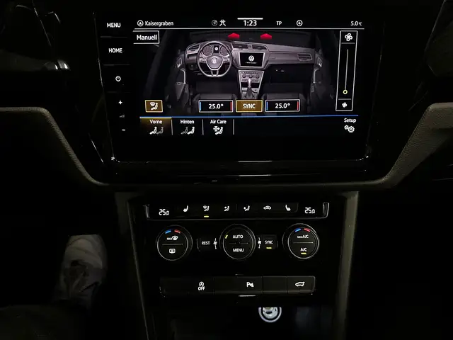 Volkswagen Touran view 19