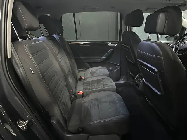 Volkswagen Touran view 25