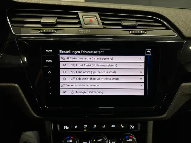 Volkswagen Touran view 21