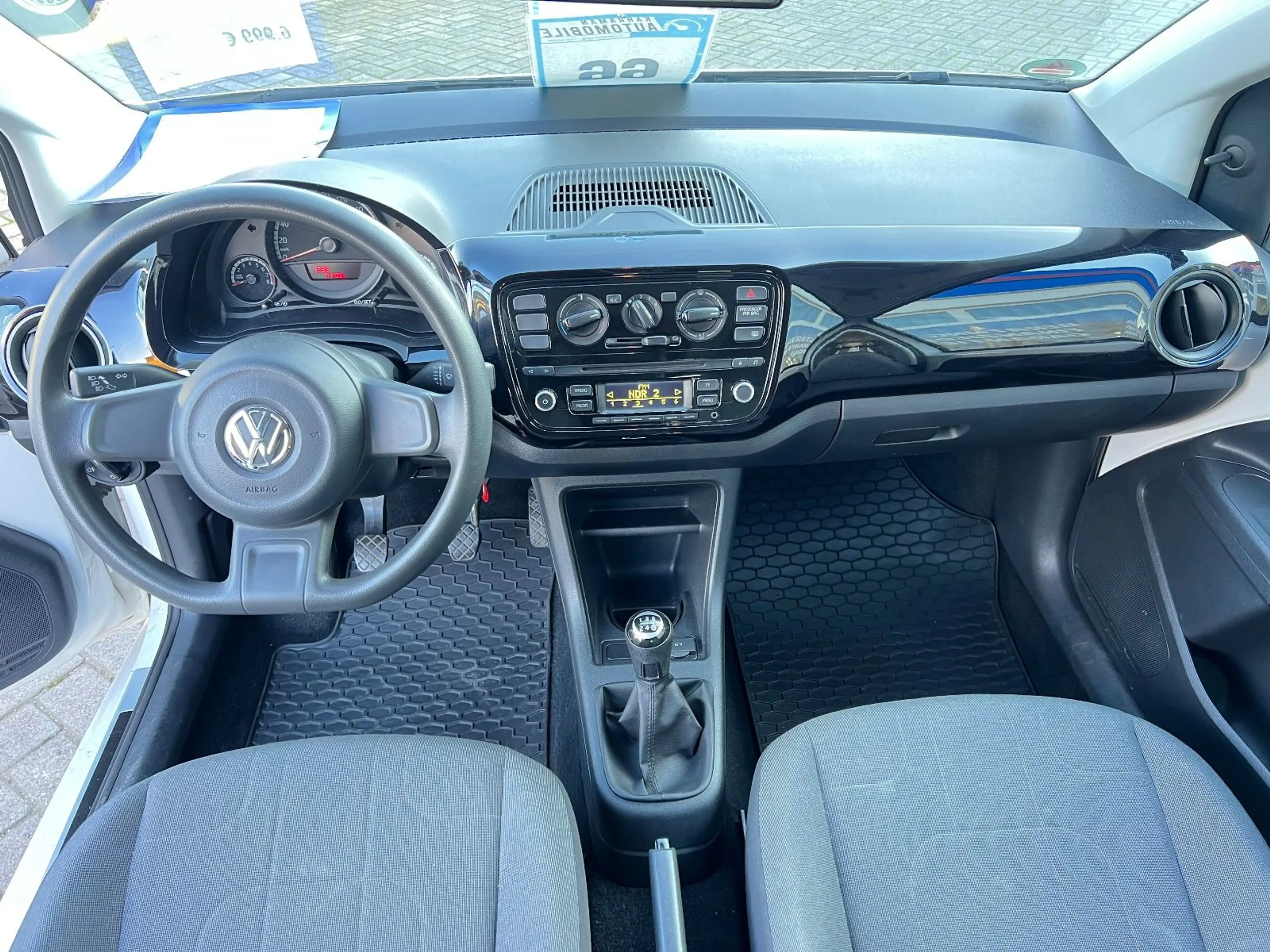 Volkswagen up! move up! — photo 10