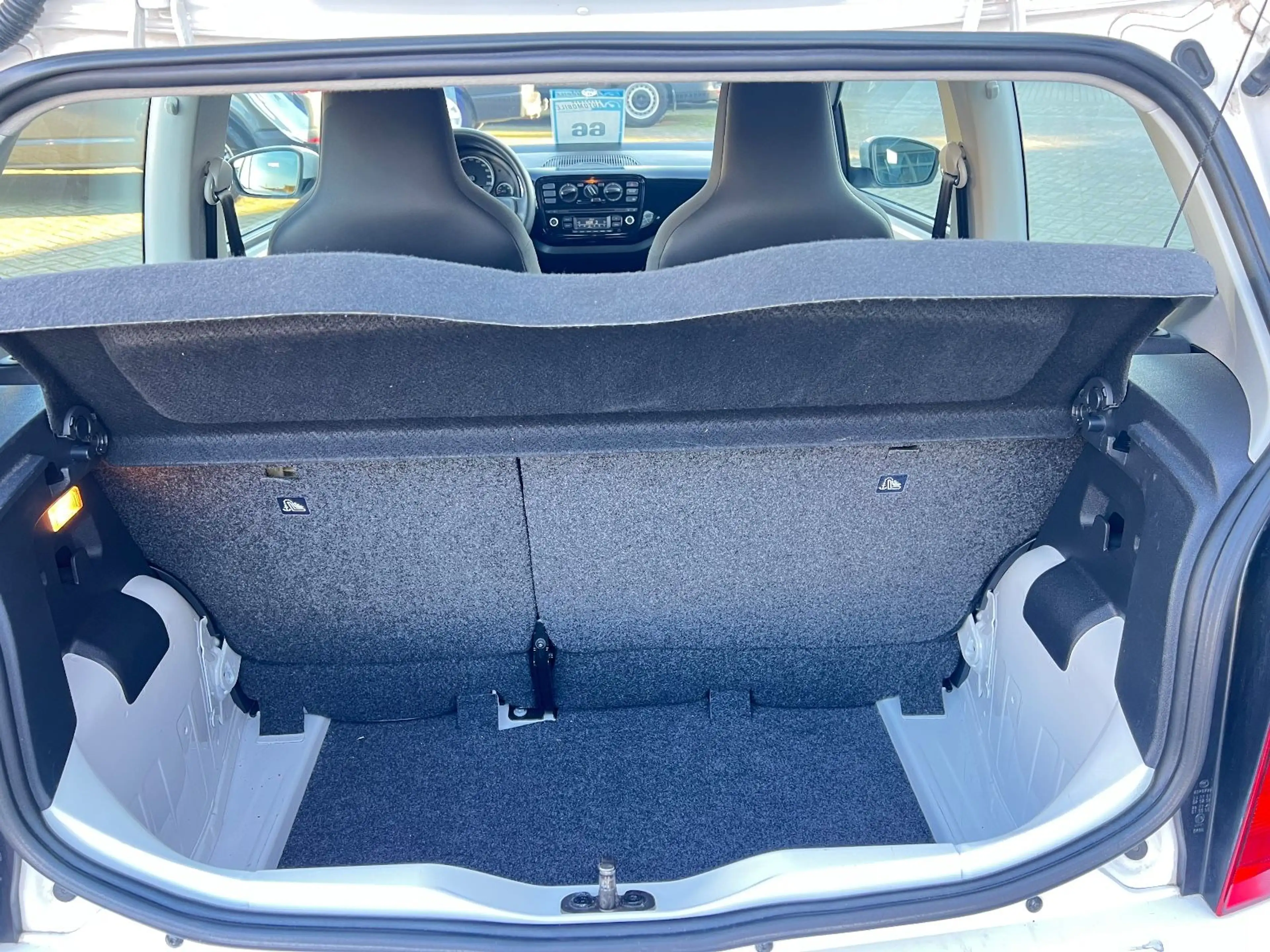 Volkswagen up! move up! — photo 13