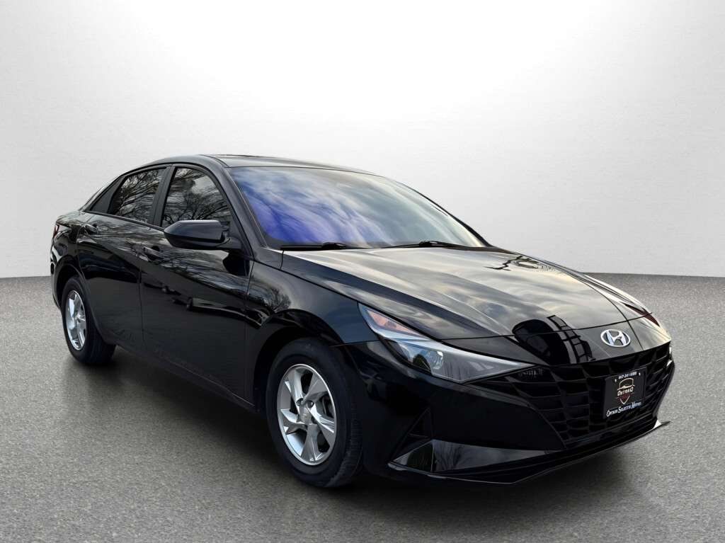 2022 Hyundai Elantra Essential — снимка 1