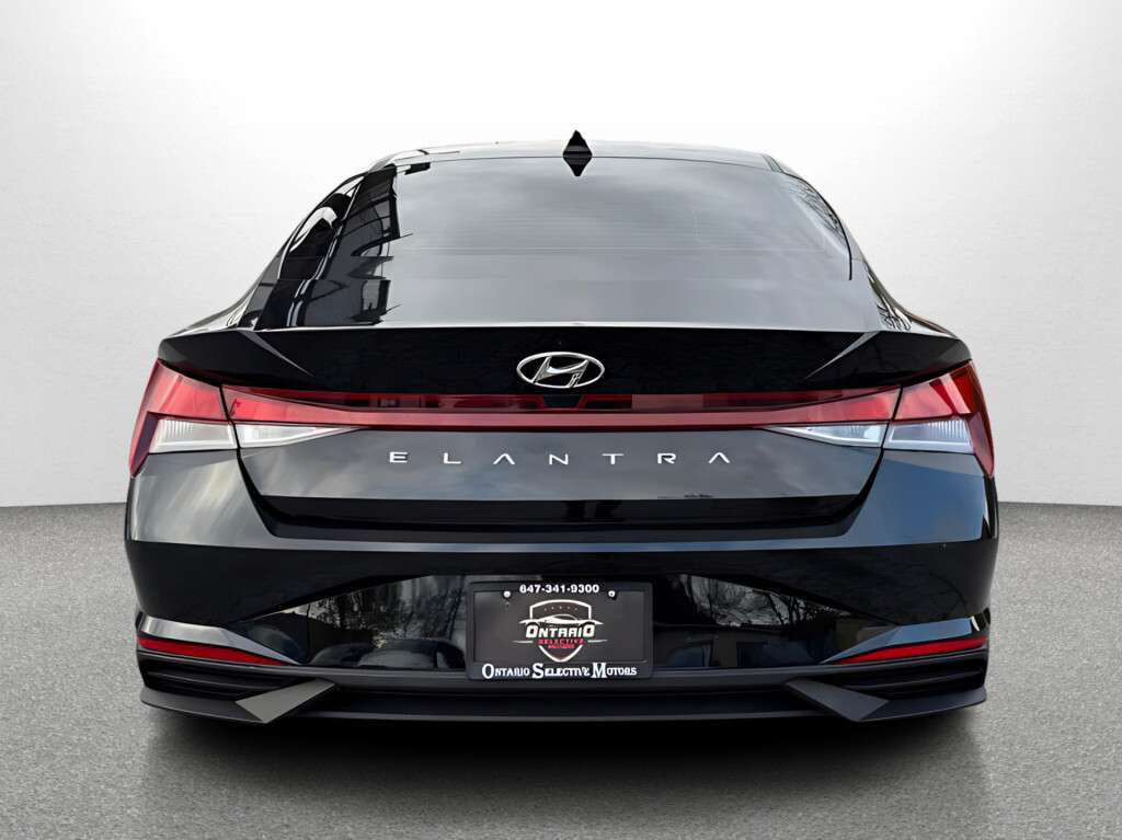 2022 Hyundai Elantra Essential — снимка 1
