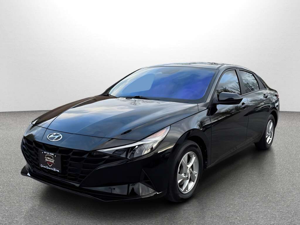 2022 Hyundai Elantra Essential