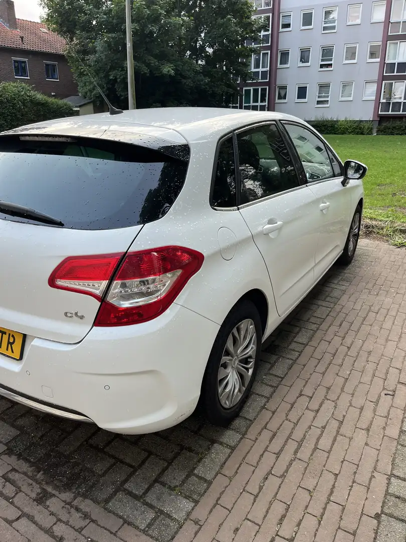 Citroen C4 Sedán 1.6i Collection - 2