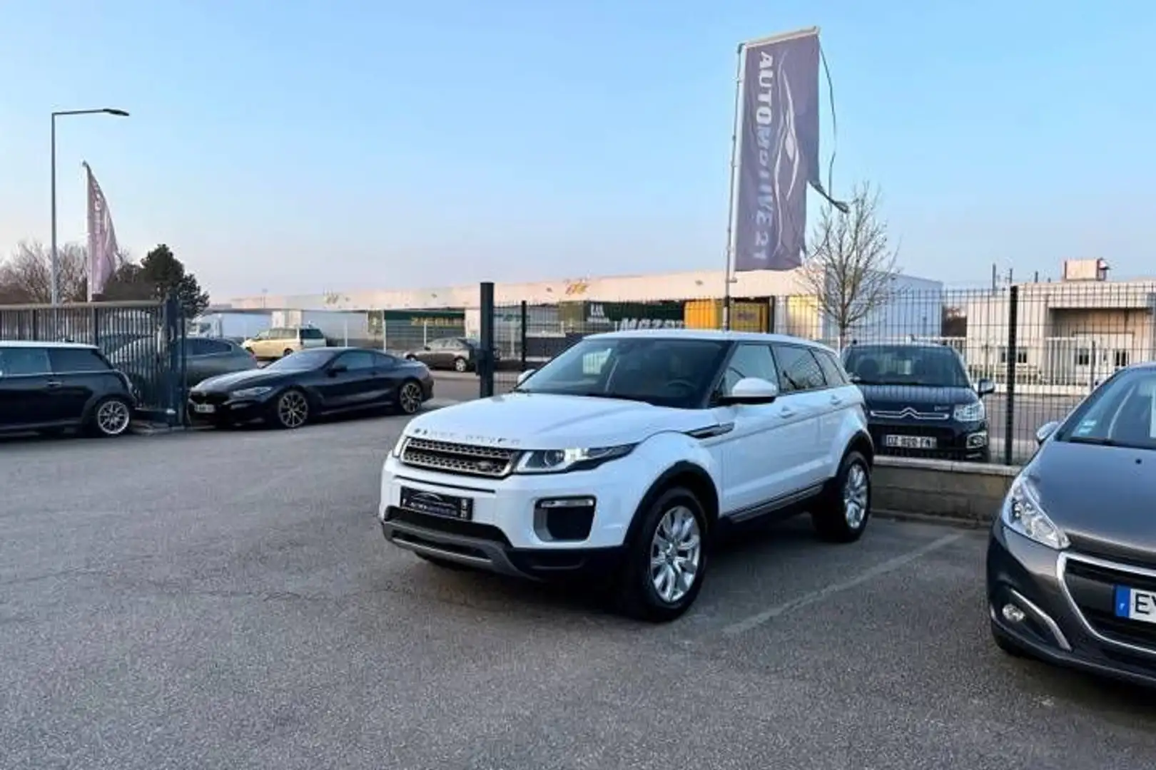 Land Rover Range Rover Evoque 2.0 TD4 150 SE Dynamic BVA Mark IV Blanc - 1