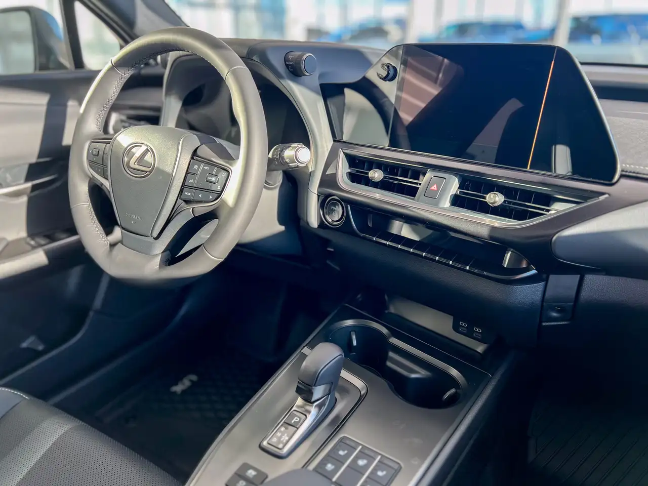 Lexus UX снимка Lexus UX
