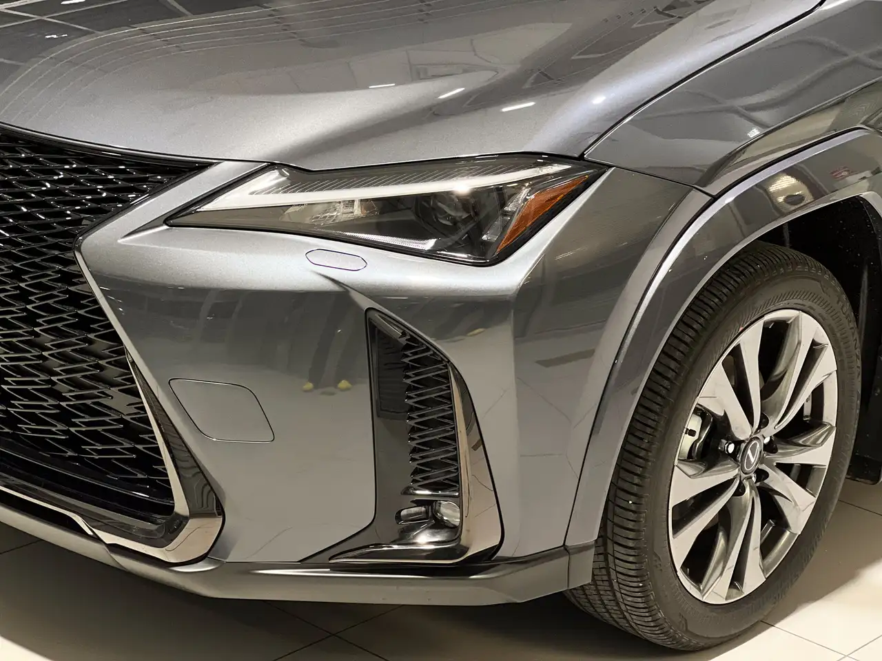 Lexus UX снимка Lexus UX