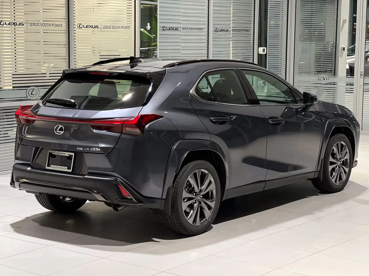 Lexus UX снимка Lexus UX