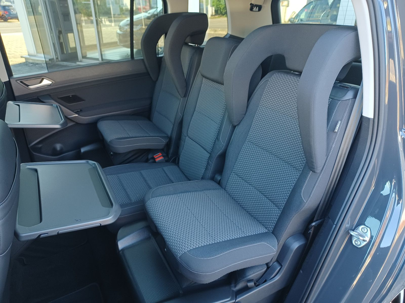 Volkswagen Touran Comfortline 7S ACC DCPro Kgo Pano AHK Sth — photo 11
