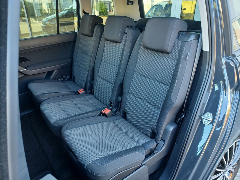 Volkswagen Touran Comfortline 7S ACC DCPro Kgo Pano AHK Sth — photo 10