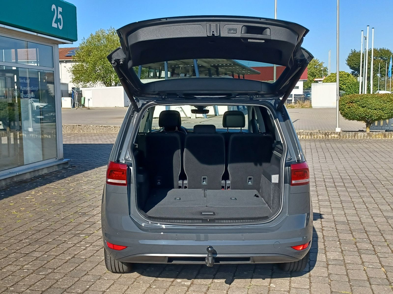 Volkswagen Touran Comfortline 7S ACC DCPro Kgo Pano AHK Sth — photo 15