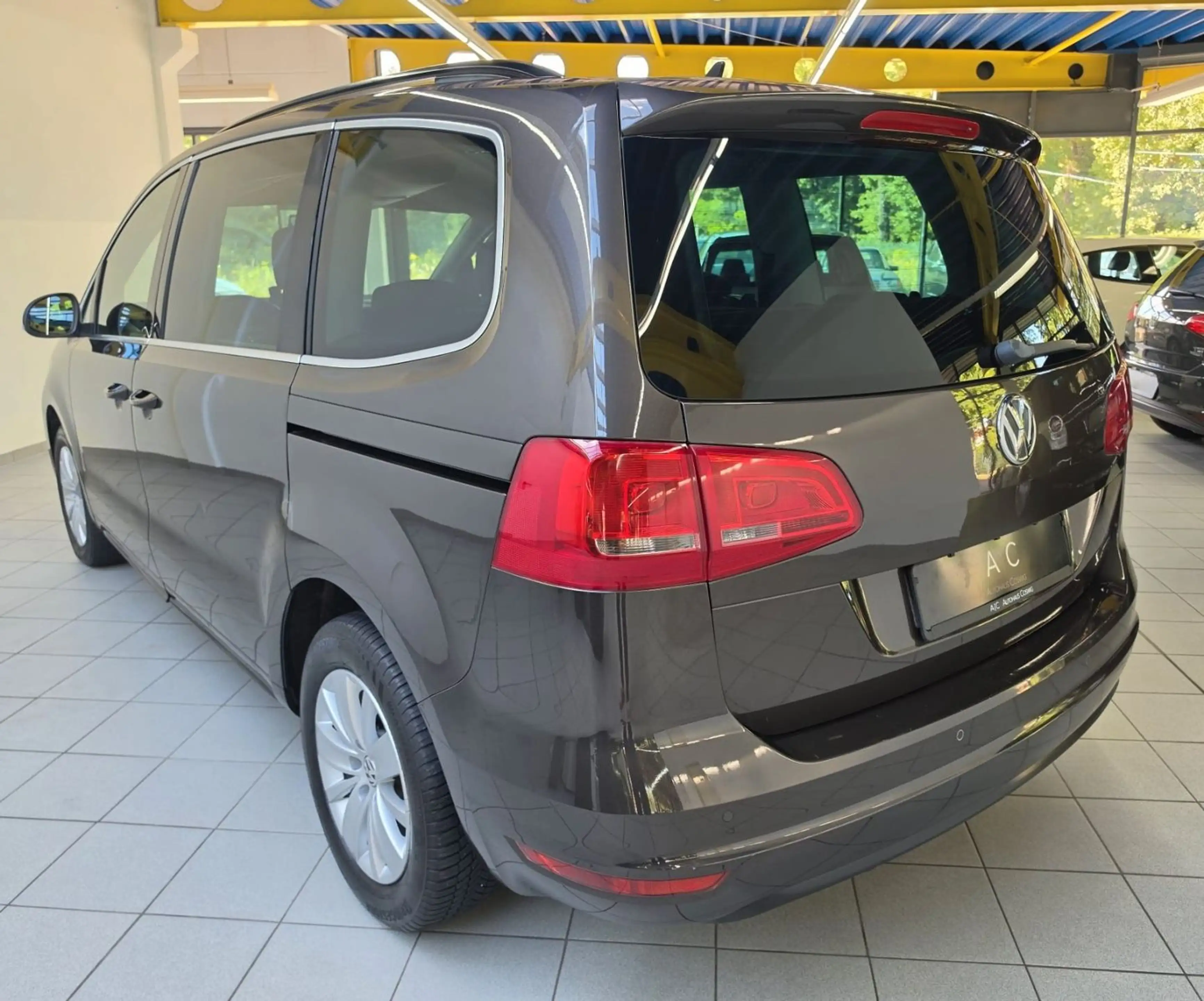 Volkswagen Sharan Comfortline BMT,Navi,7-Sitzer — photo 2