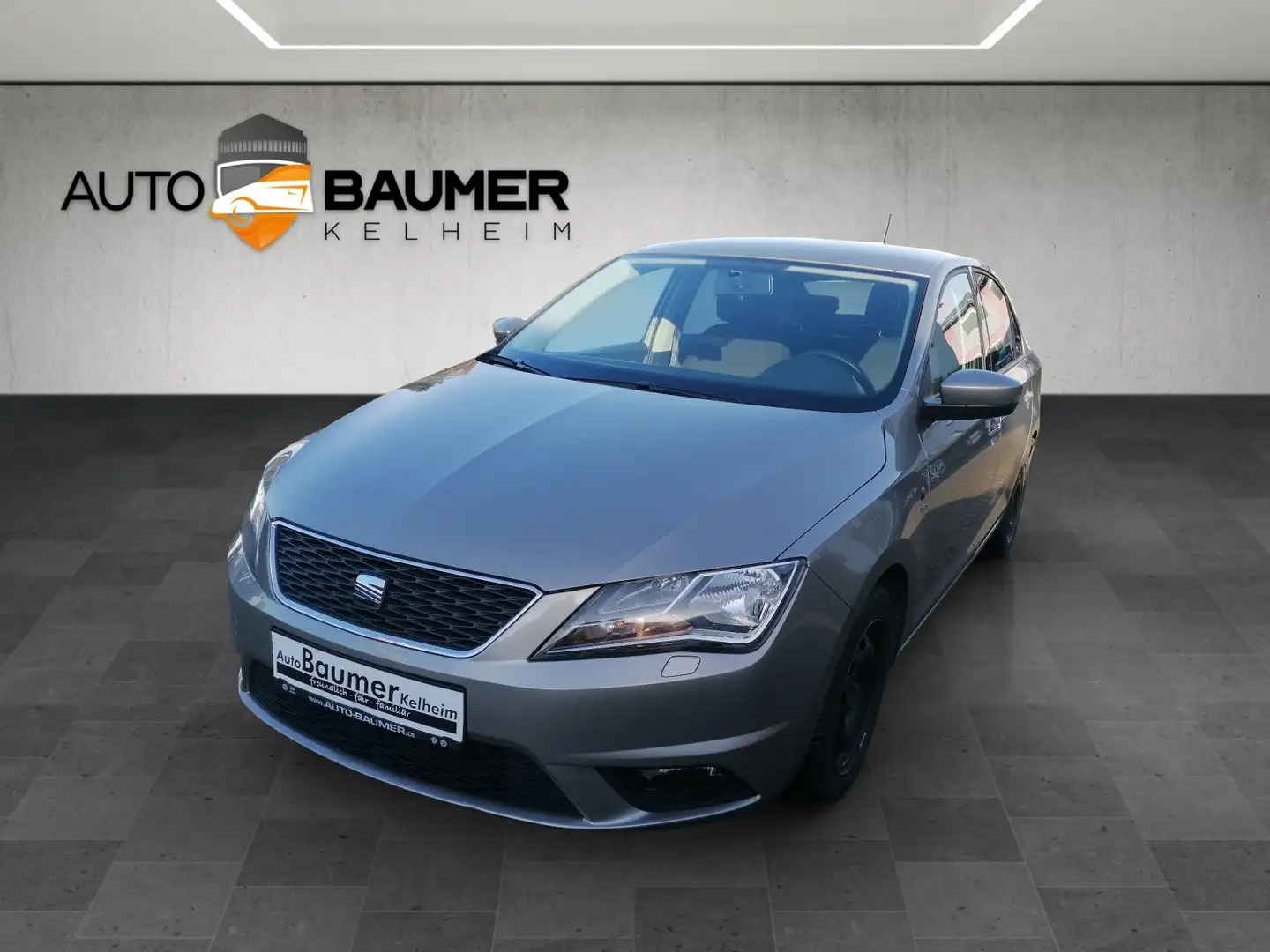 SEAT Toledo 1.2 TSI Style SHZ PDC hi NAVI GRA Beige - 1