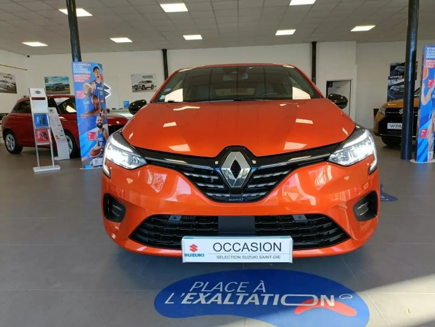 Renault Clio 1.6 E-Tech hybride 145ch Techno Orange - 2