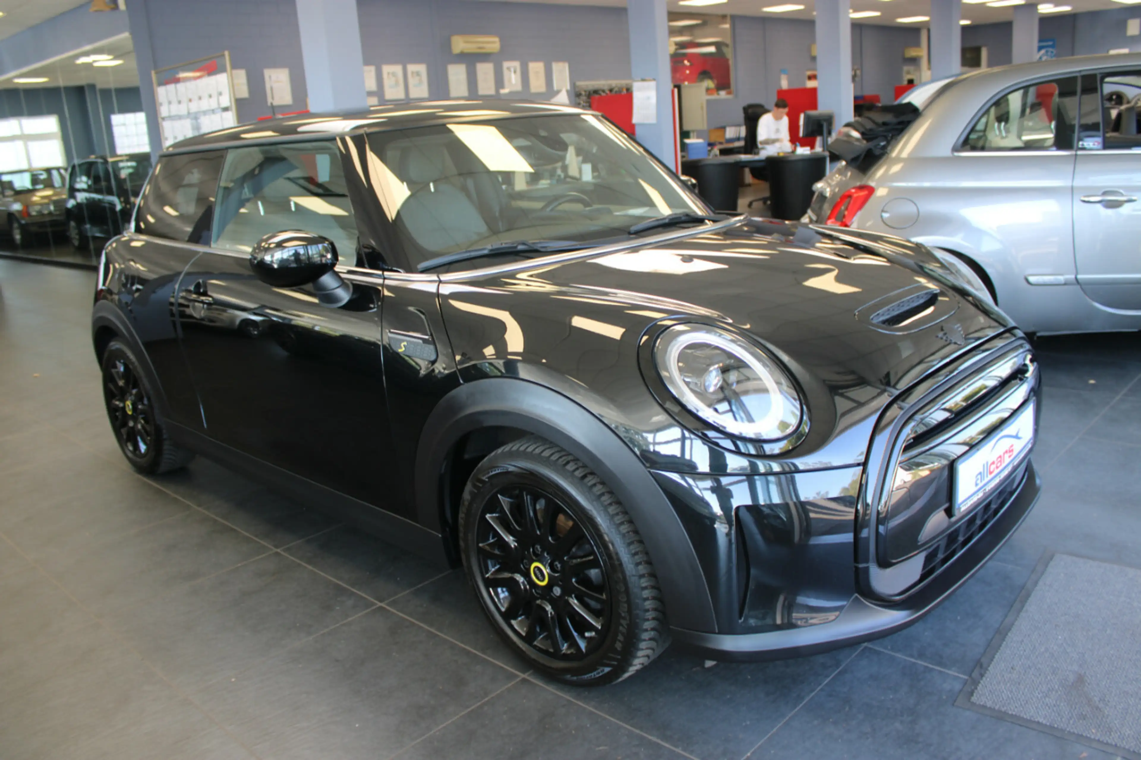 MINI Cooper SE Classic Trim