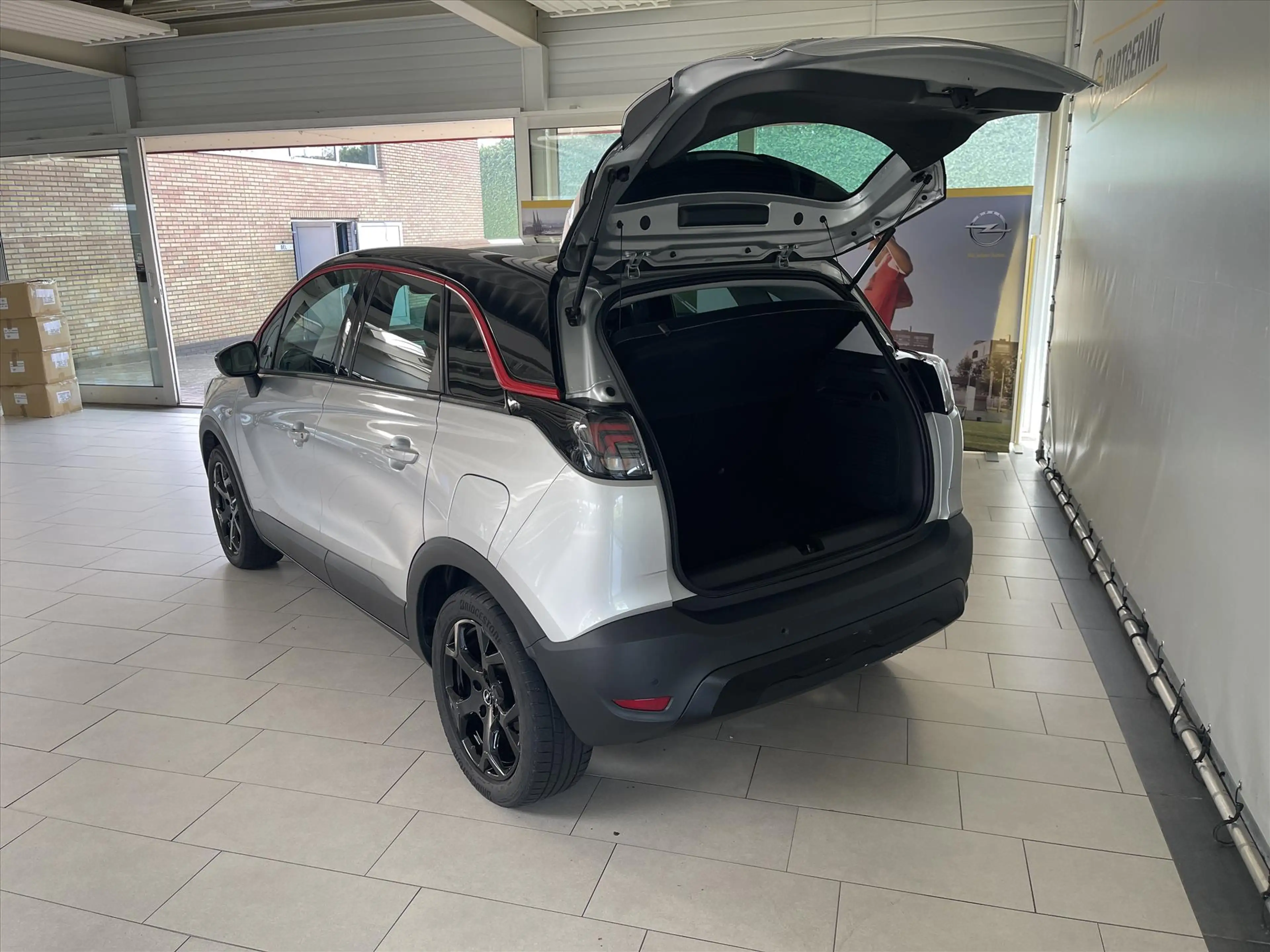 Opel Crossland 1.2 130pk Start/Stop Aut. GS Line *NAVI* — photo 4