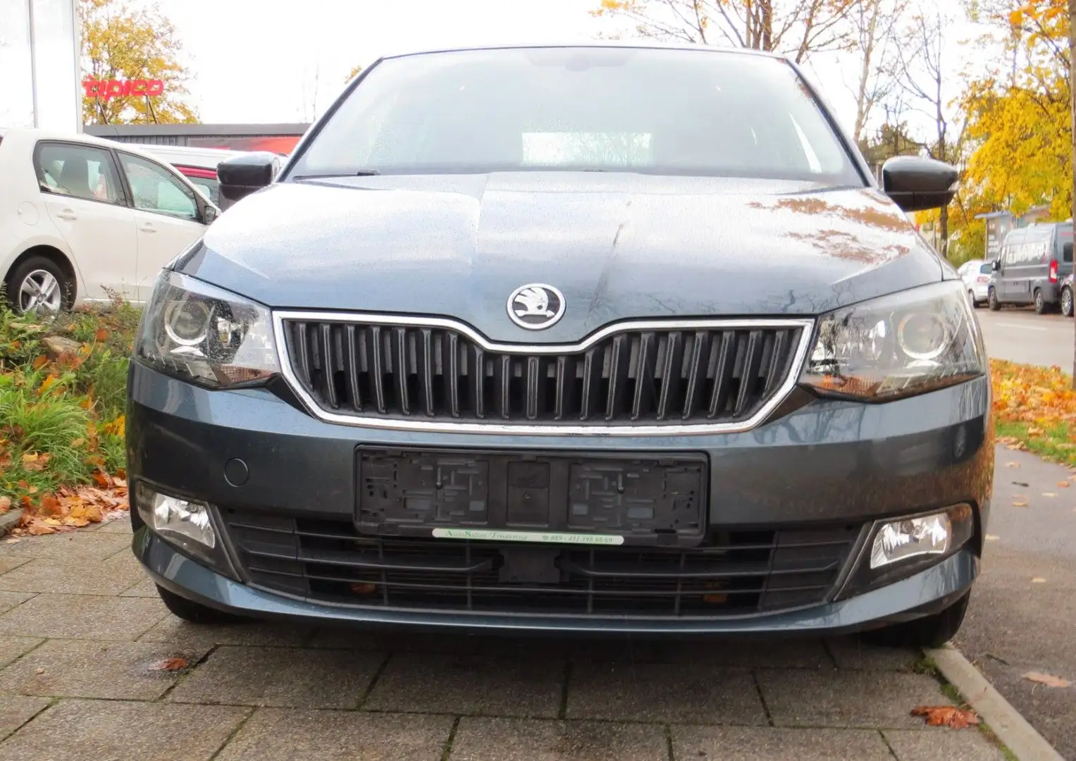 Skoda Fabia Style*SHZ*TMP*PDC*Front Assist* Gris - 2
