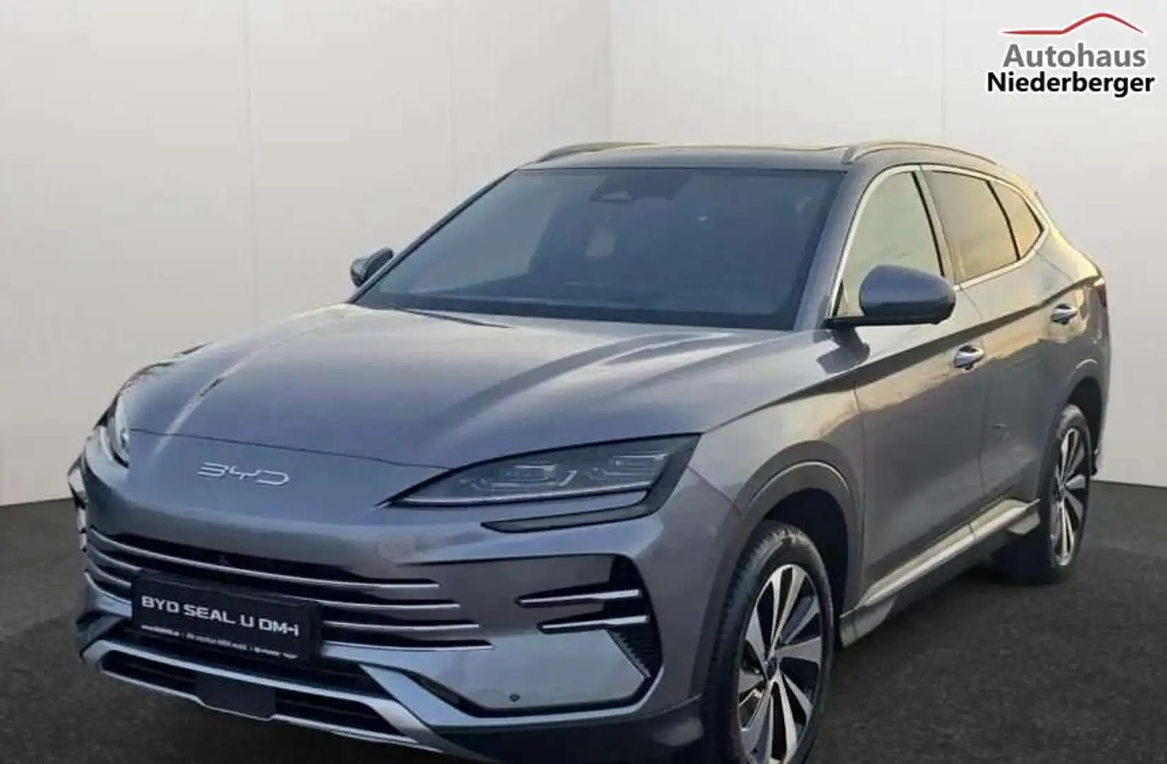 BYD Seal U DM-i PHEV Comfort 26,6 kWh diverse Farben anfra... Grau - 2