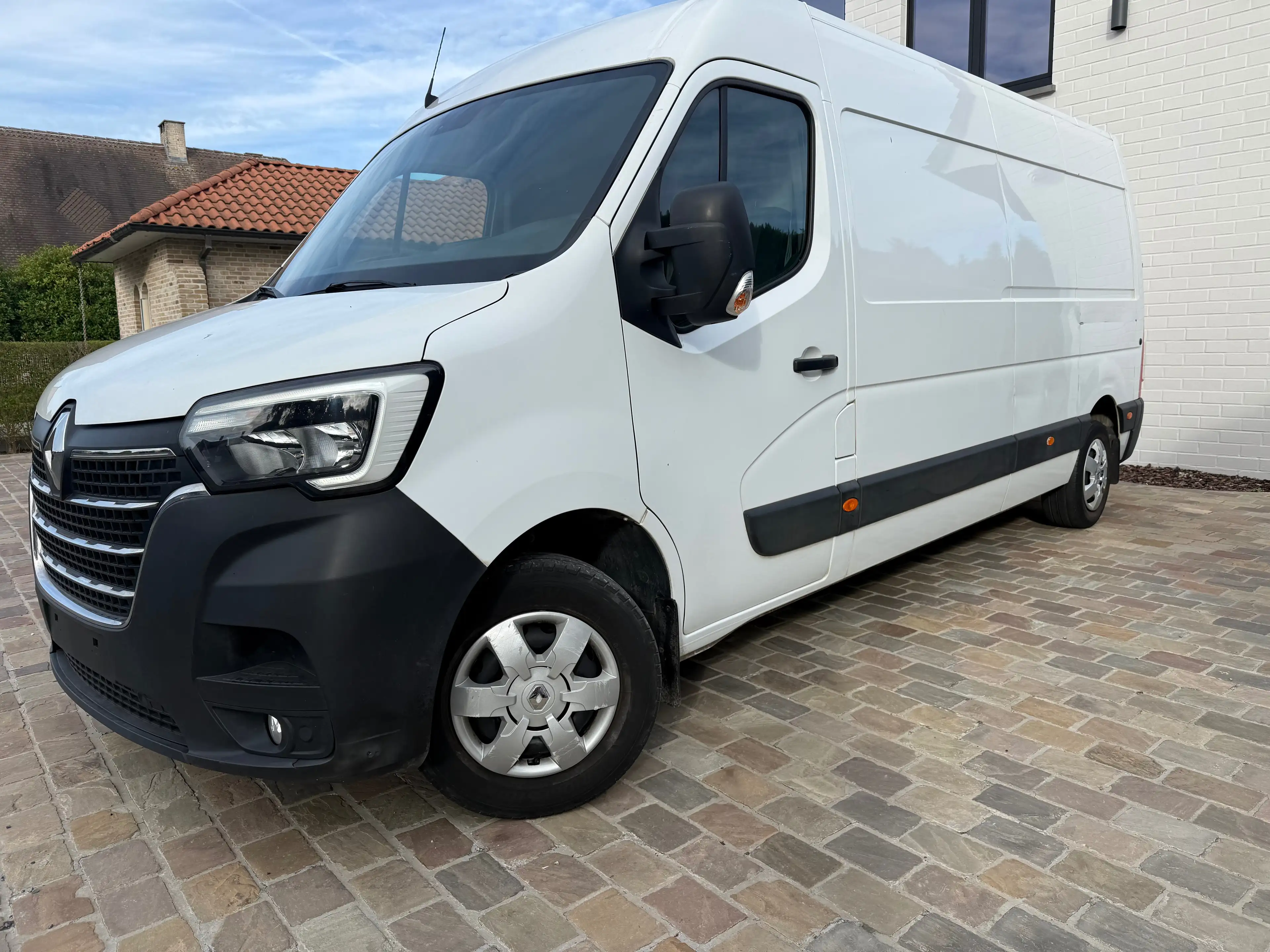 Renault Master 2.3 dCi 35 L2H3 En. Blue Confort (EU6d)