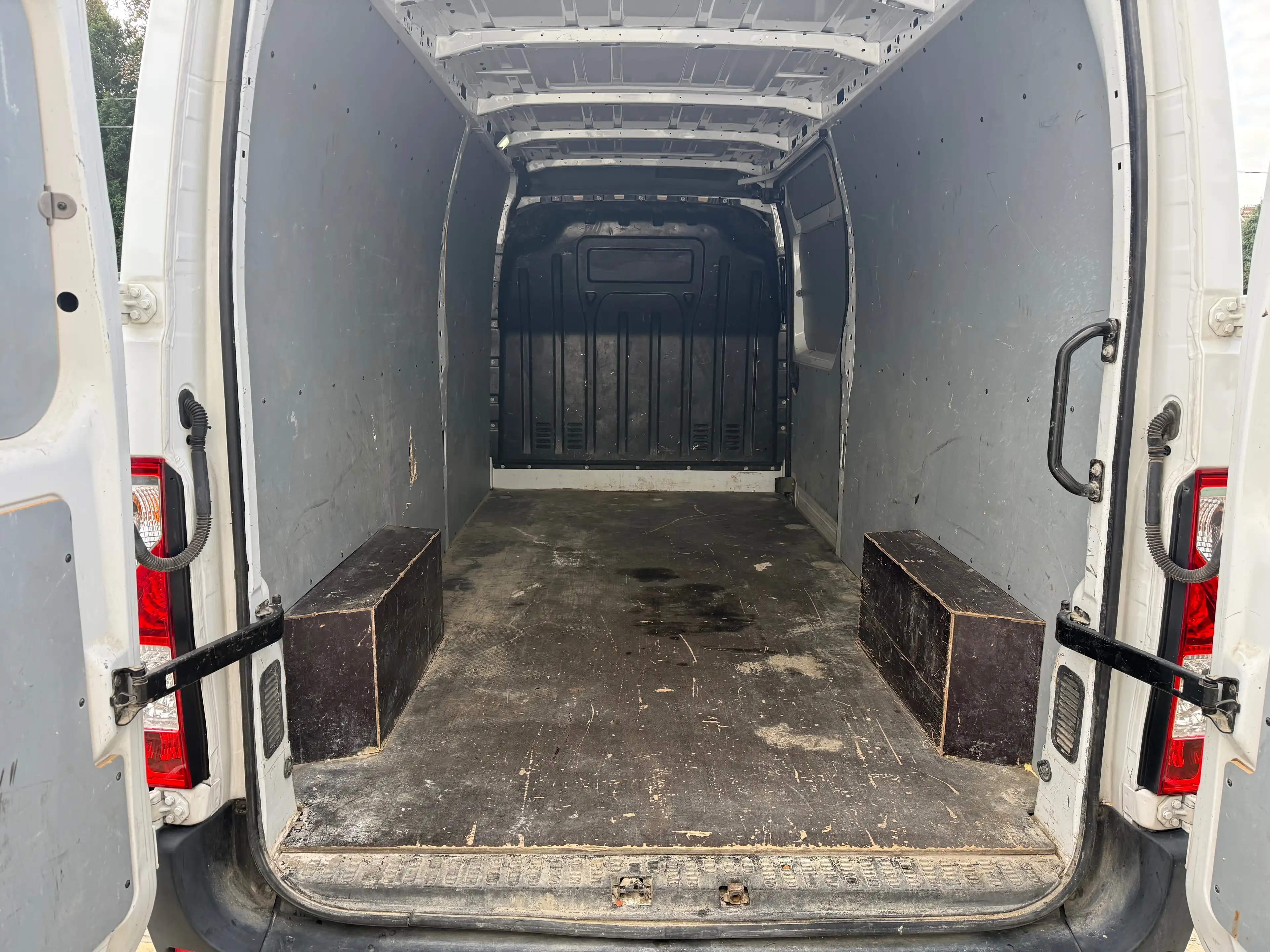 Renault Master 2.3 dCi 35 L2H3 En. Blue Confort (EU6d) — photo 8