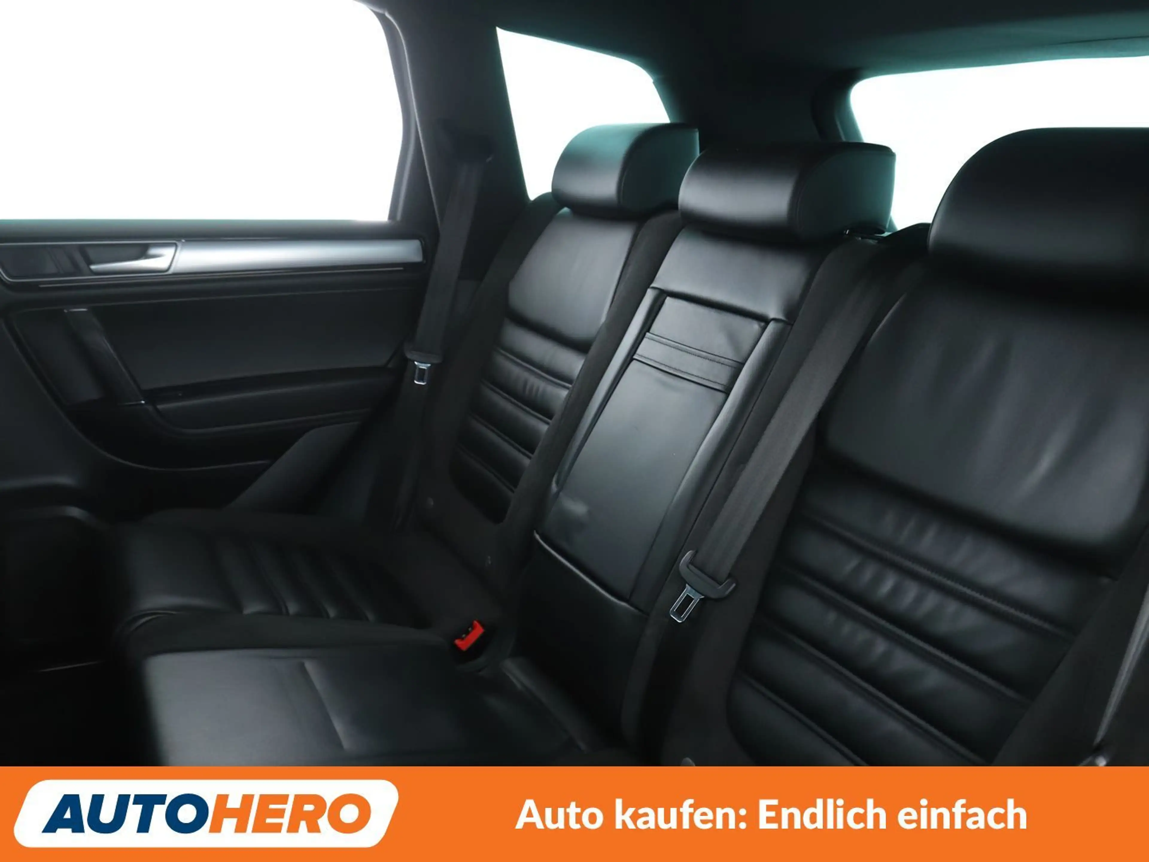 Volkswagen Touareg 3.0 V6 TDI Sport BMT Aut.*NAVI*XENON* — photo 14