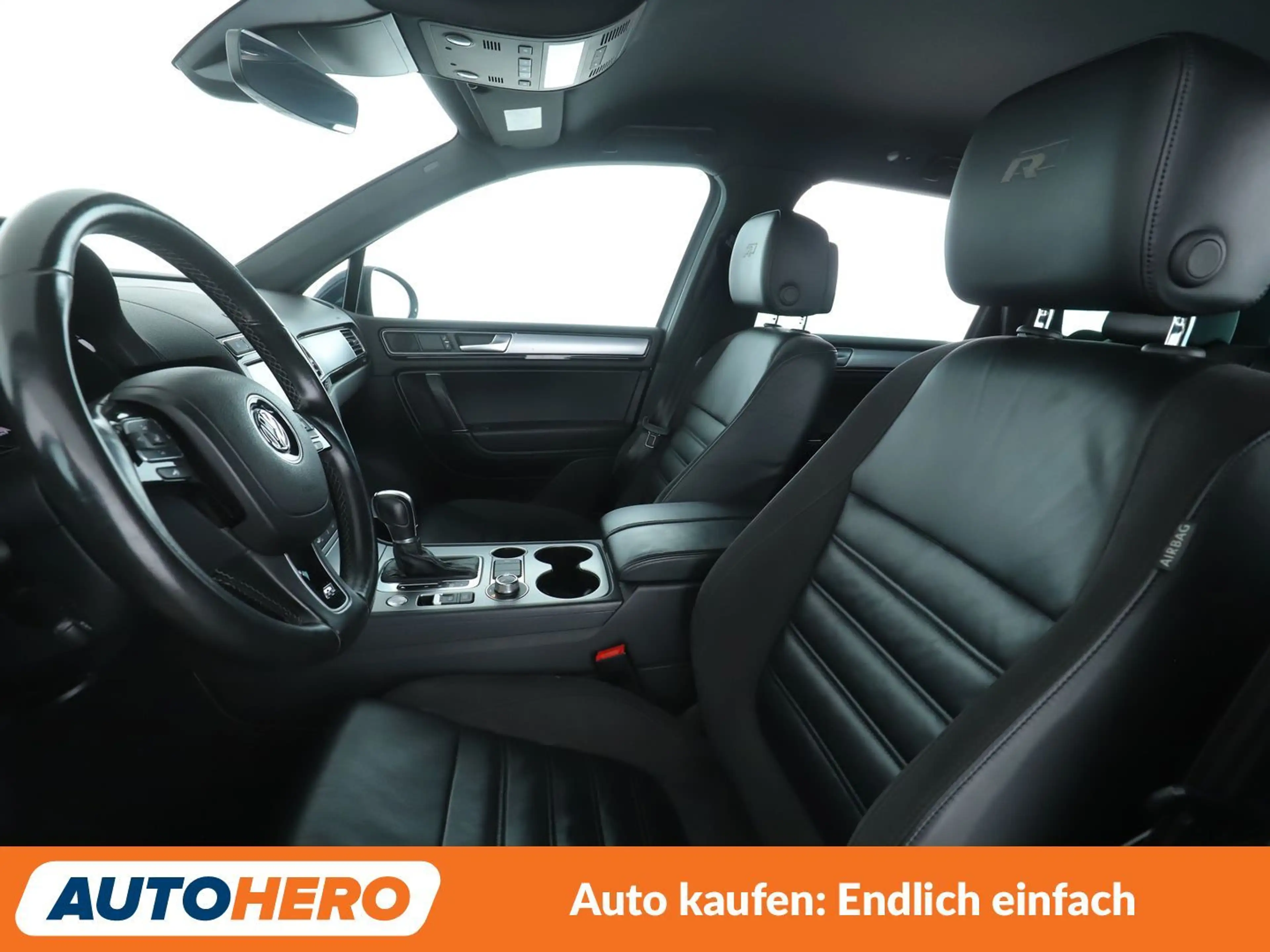 Volkswagen Touareg 3.0 V6 TDI Sport BMT Aut.*NAVI*XENON* — photo 10